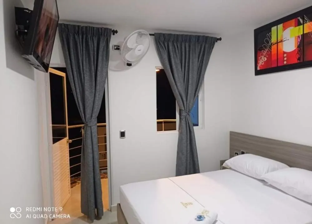 Bed in HOTEL DIAMOND BGA