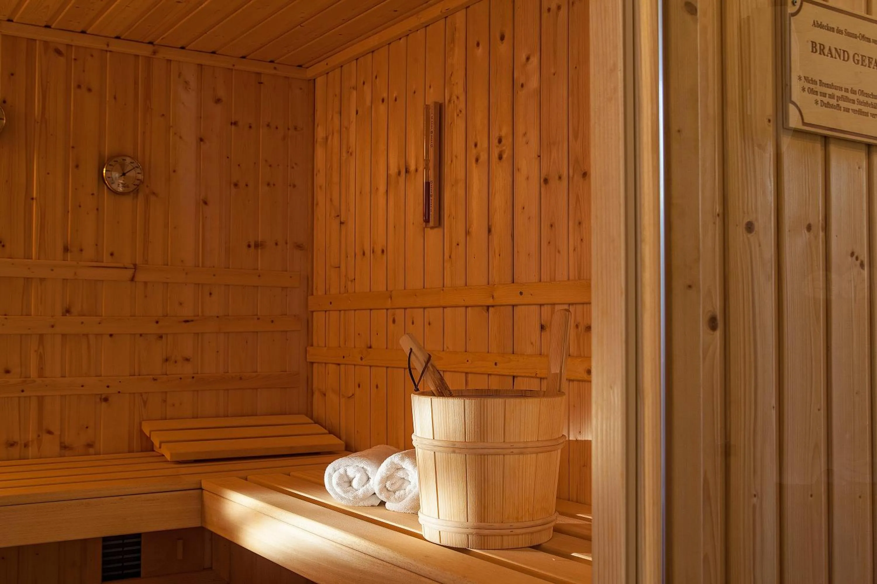 Sauna in Finikas Hotel