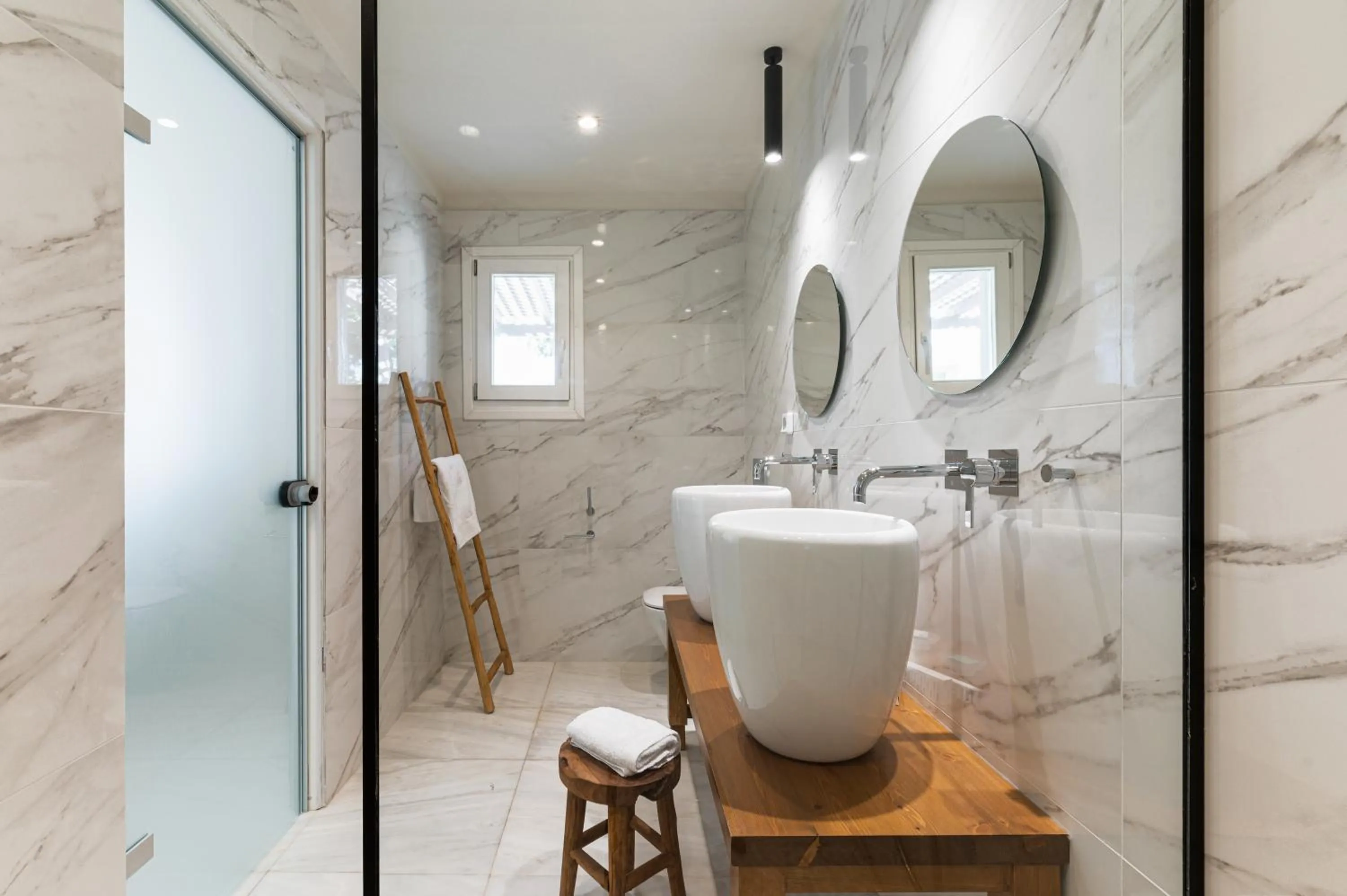 Bathroom in Finikas Hotel