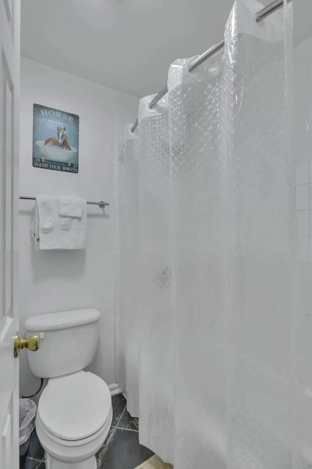 Nash Star Private Condo - 2bed, 2bath, Sleep 6, 25 Min Walk To Broadway And All Nashville Attractions, Pool, Gym