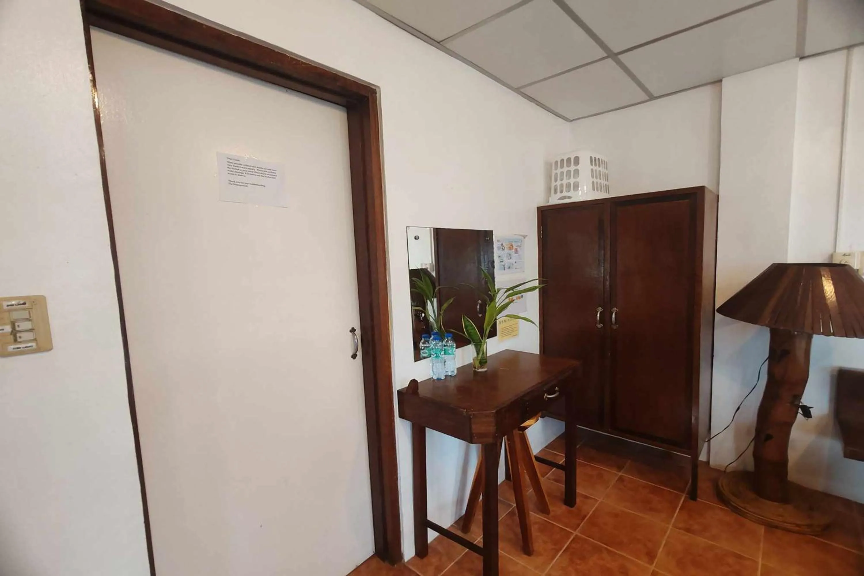 wardrobe in Summer Homes Beach Front Resort and Cottages Port Barton