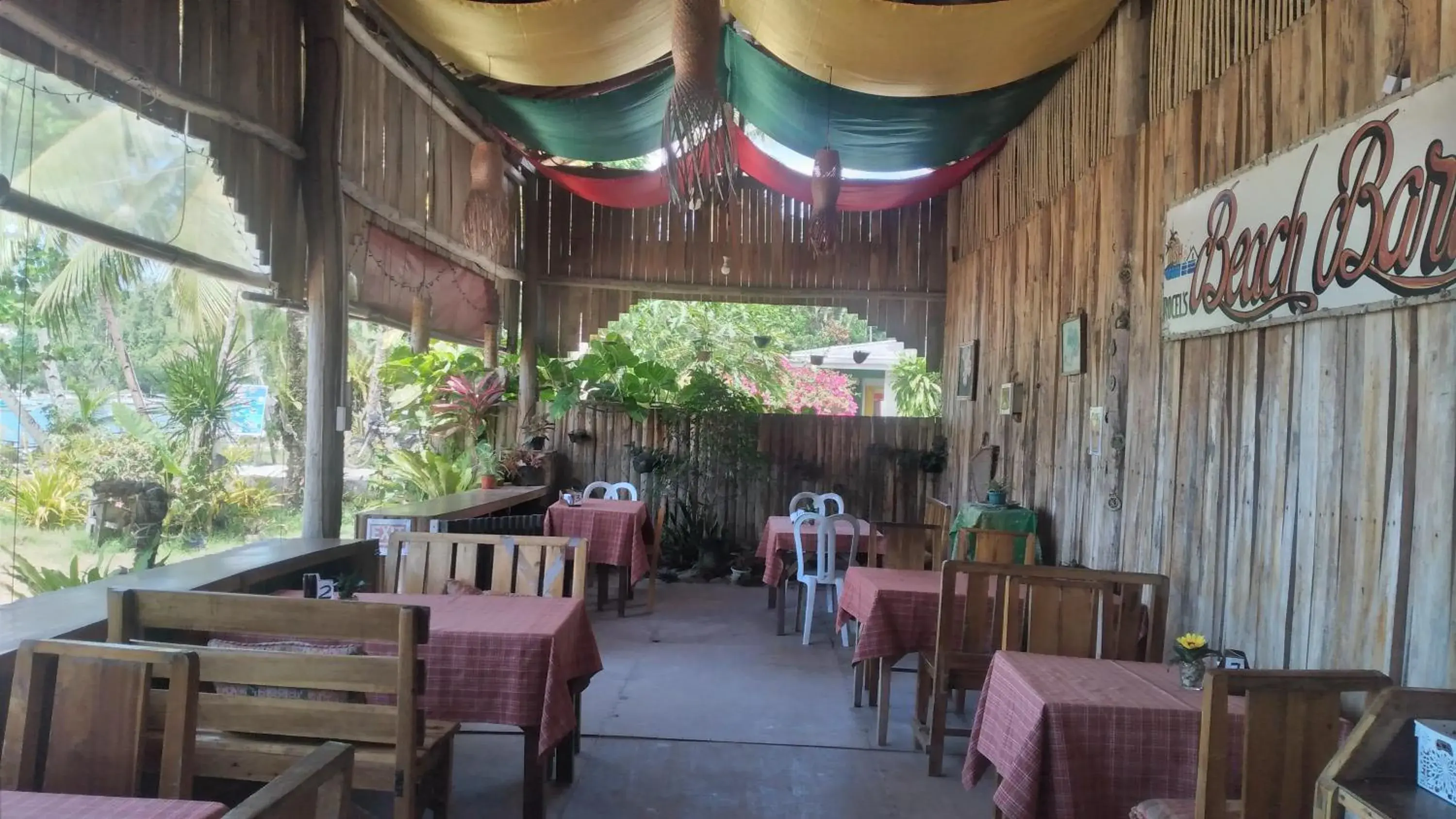 Restaurant/places to eat in Summer Homes Beach Front Resort and Cottages Port Barton Restaurant/places to eat in Summer Homes Beach Front Resort and Cottages Port Barton