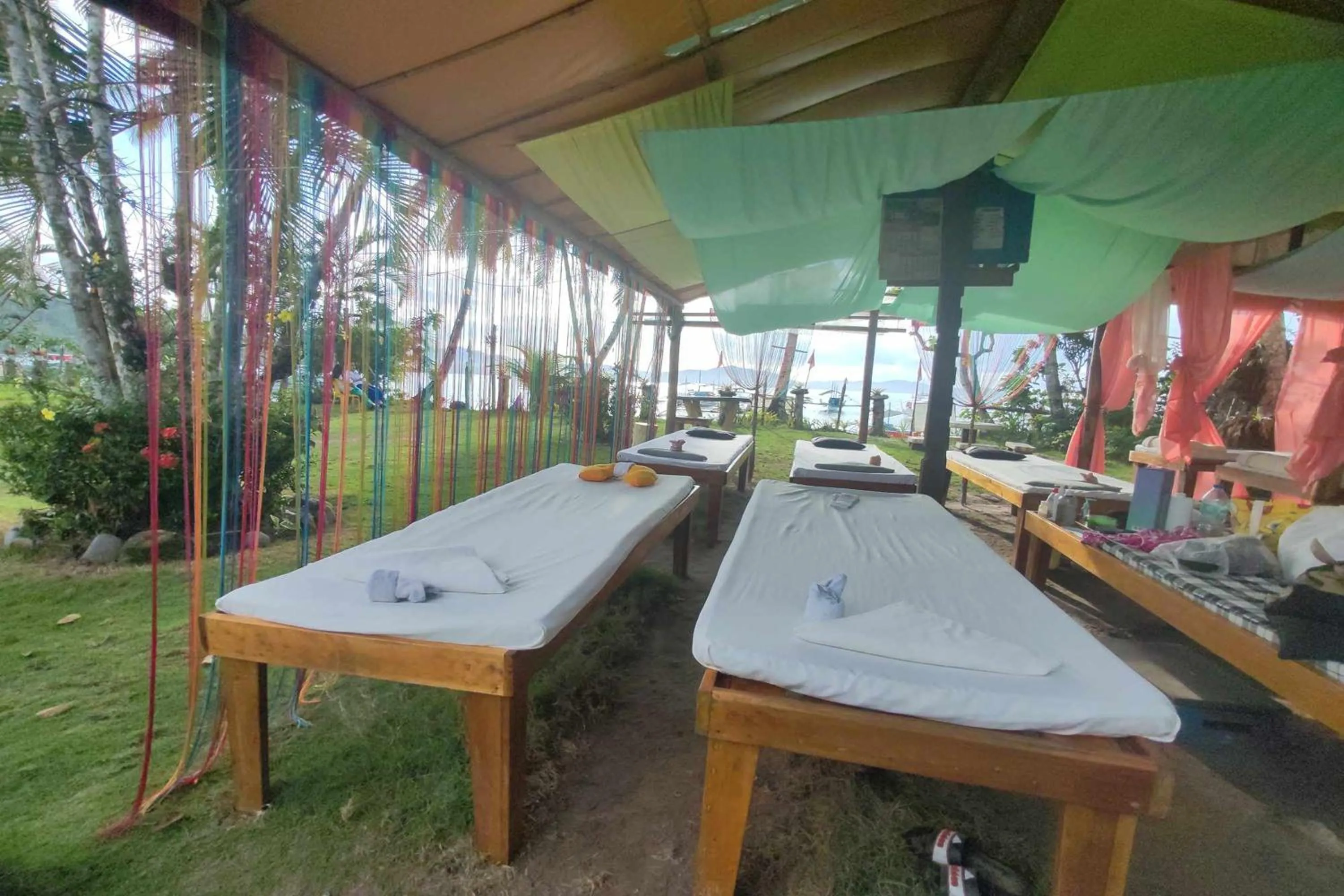 Day in Summer Homes Beach Front Resort and Cottages Port Barton