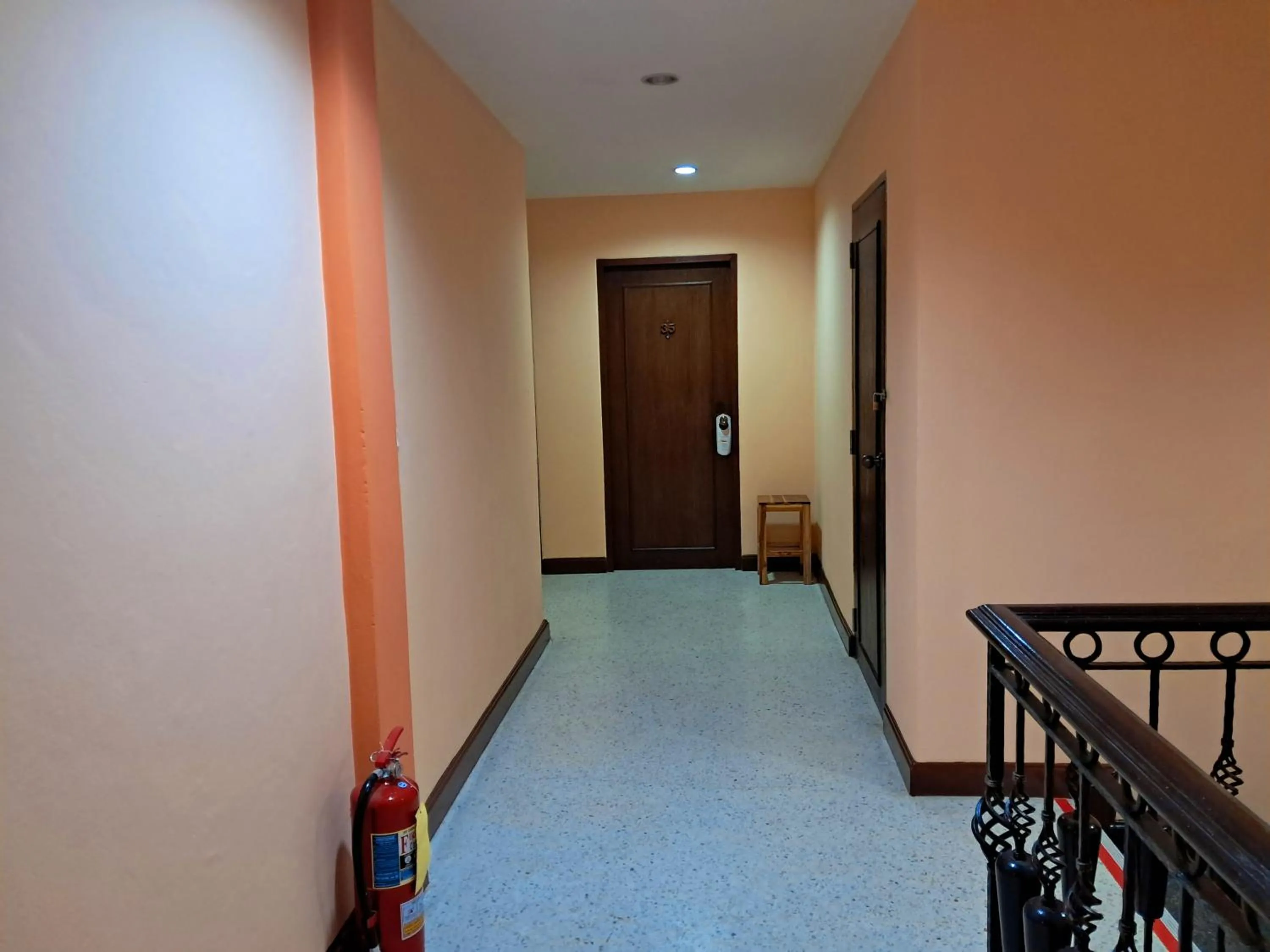 Baan Thara Guesthouse