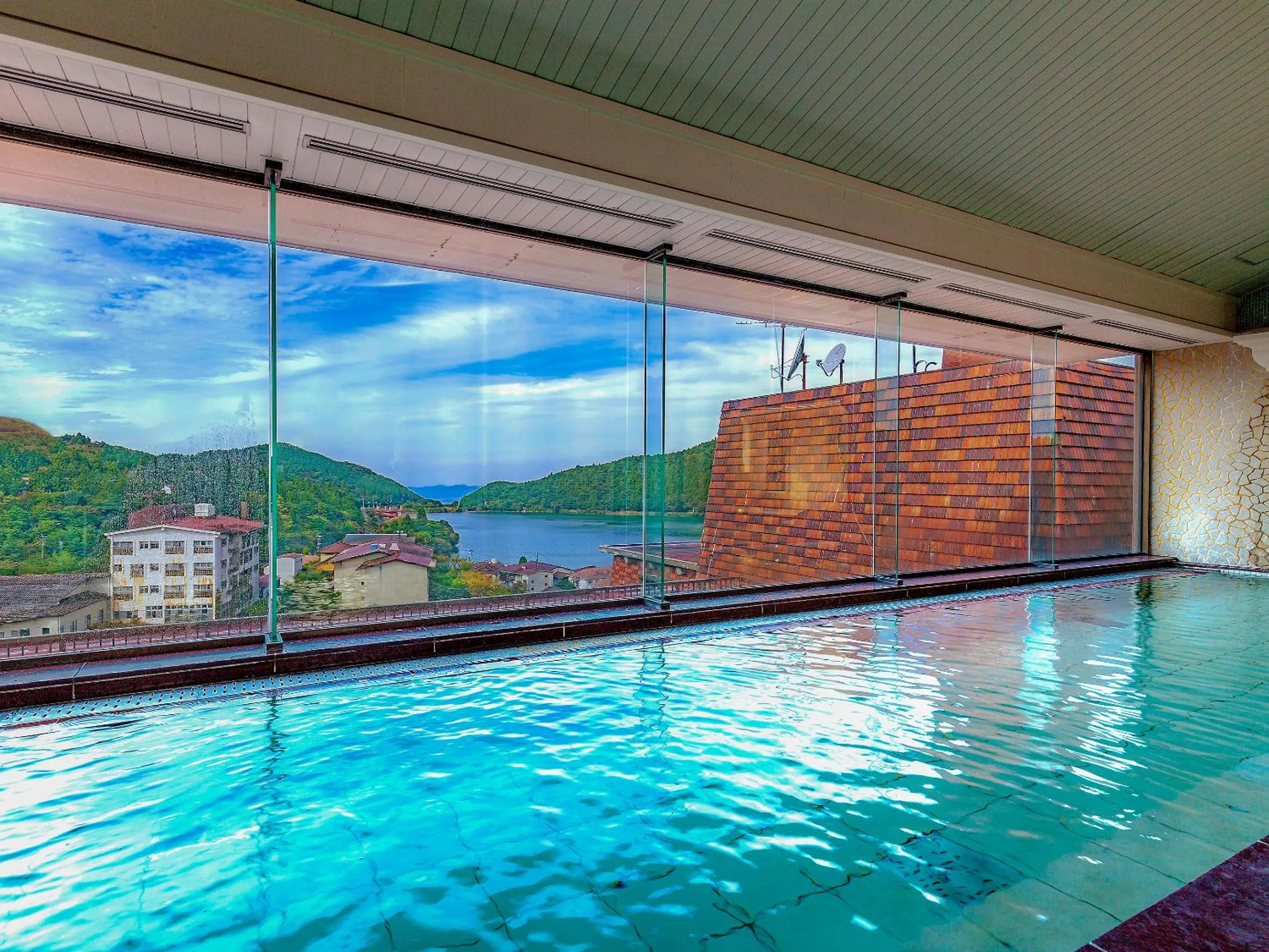 Hot Spring Bath in Ooedo Onsen Monogatari Unzen Toyokan
