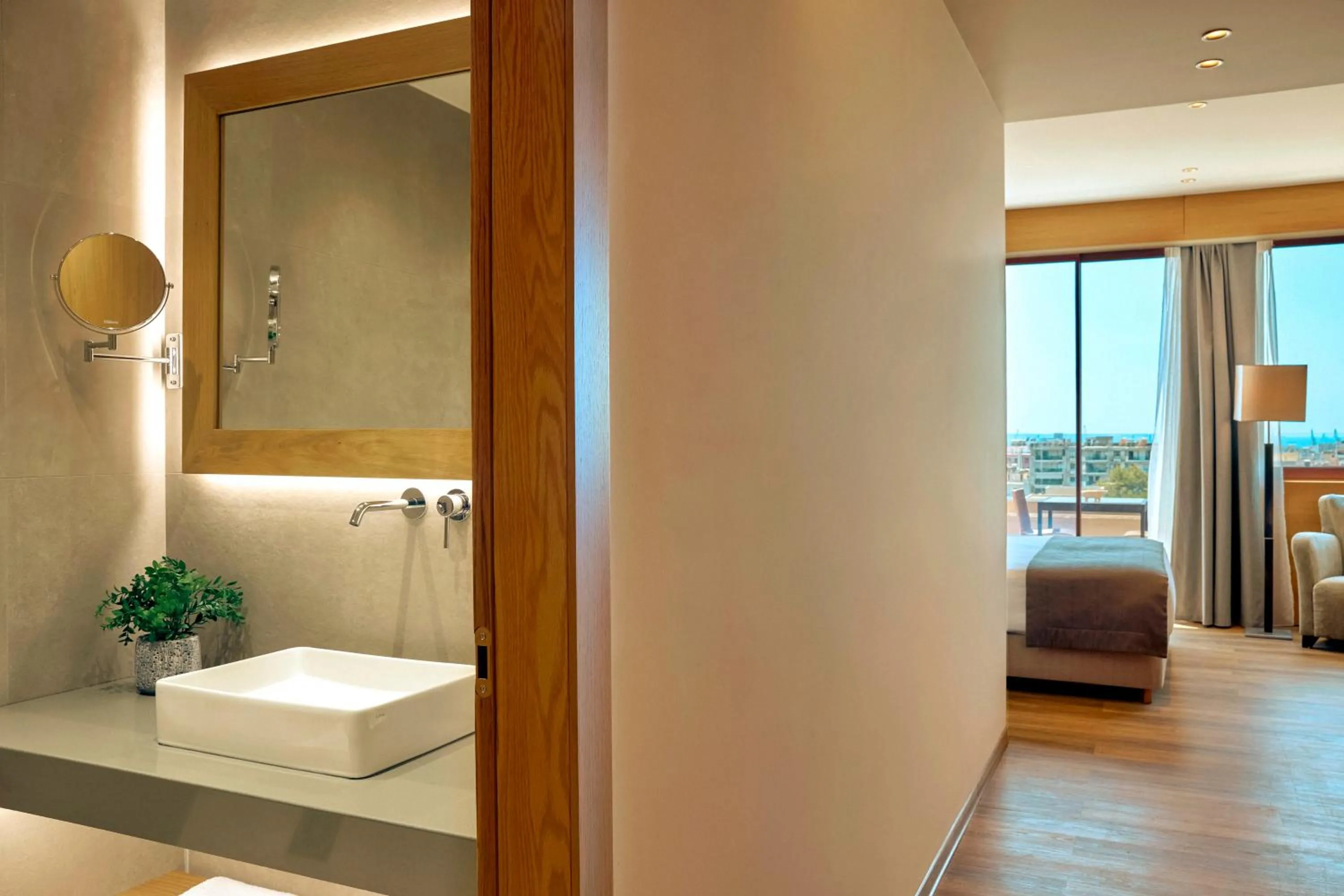 Bed in Zeus Thessaloniki Lazart