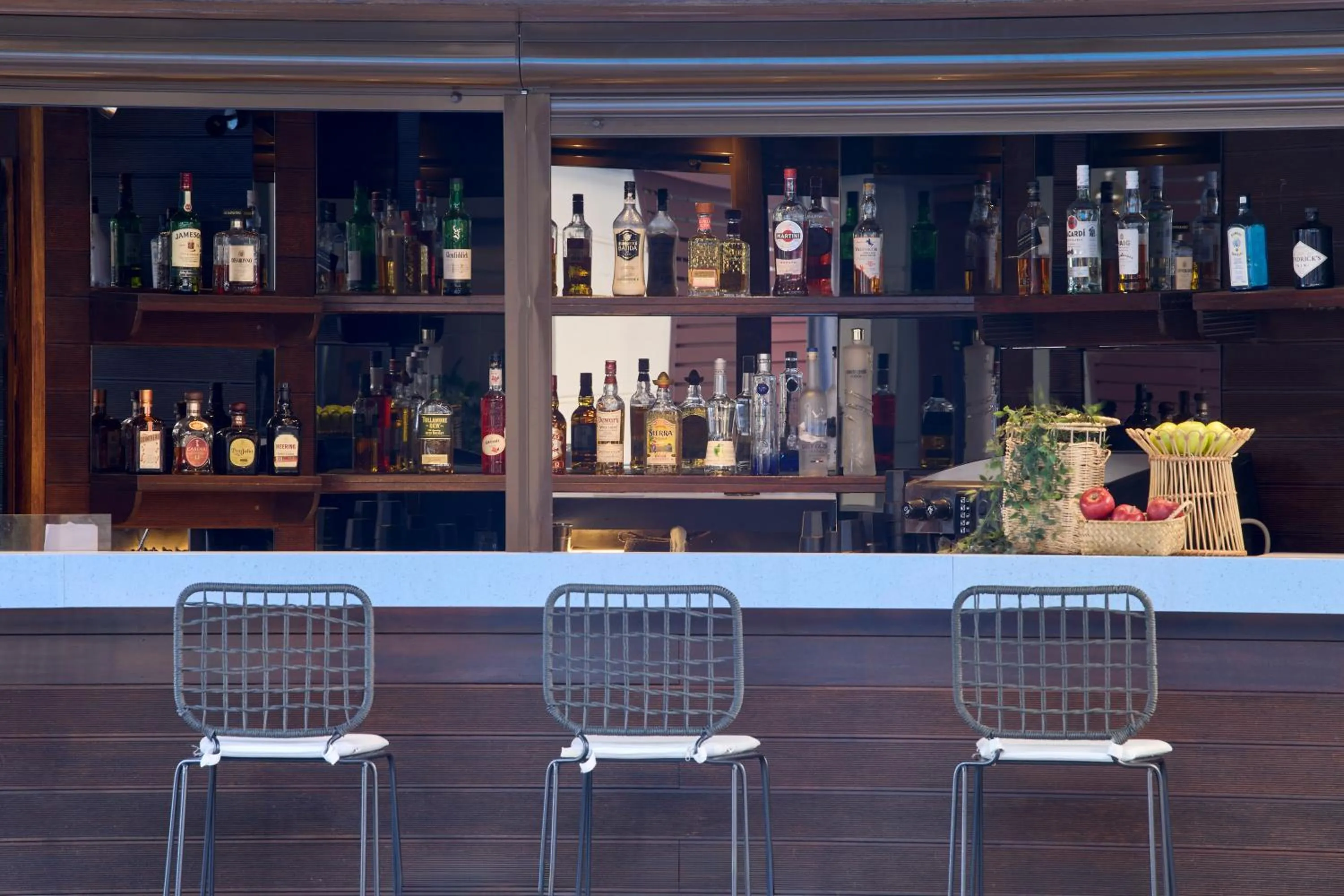 Pool view in Zeus Thessaloniki Lazart