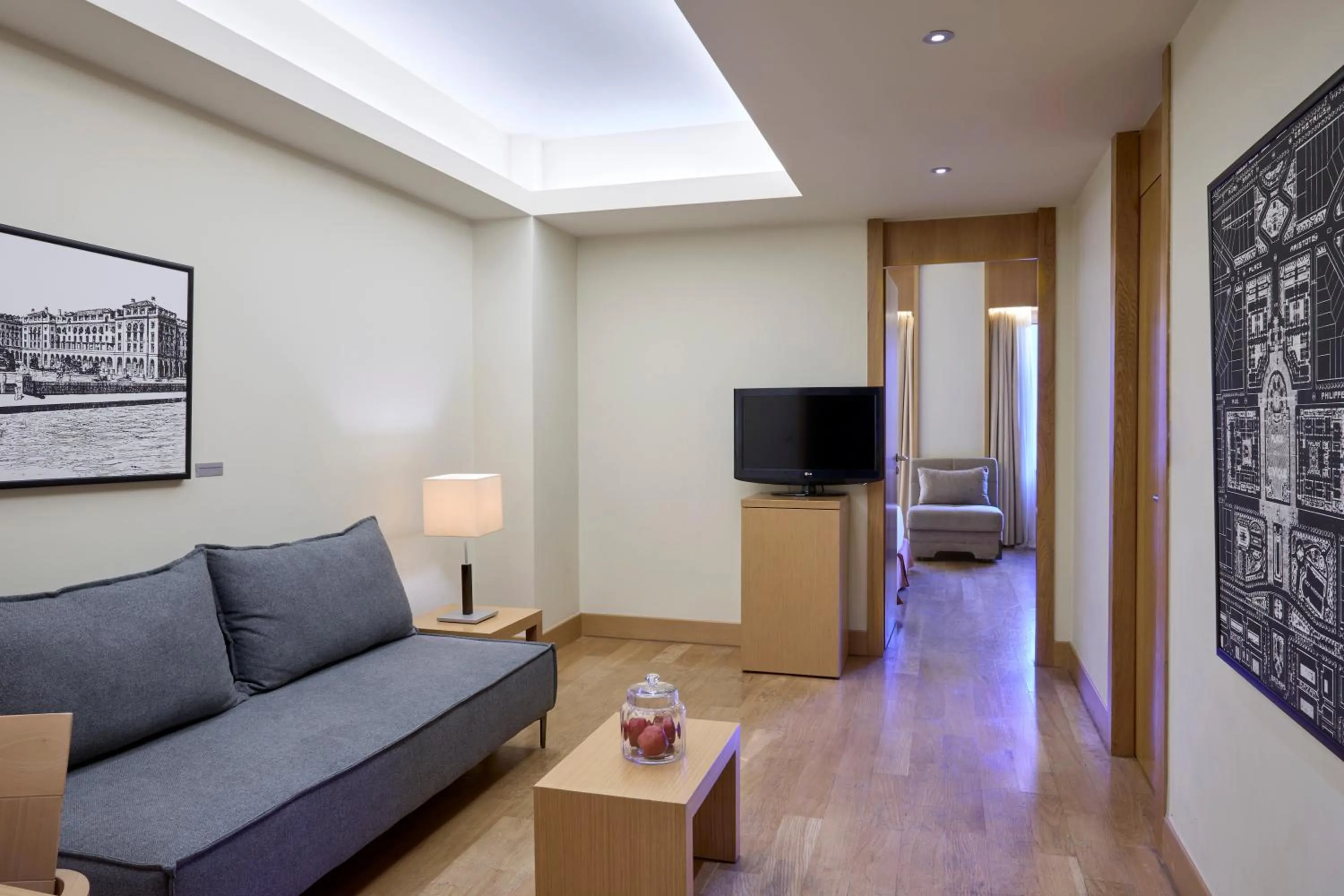 TV and multimedia in Zeus Thessaloniki Lazart