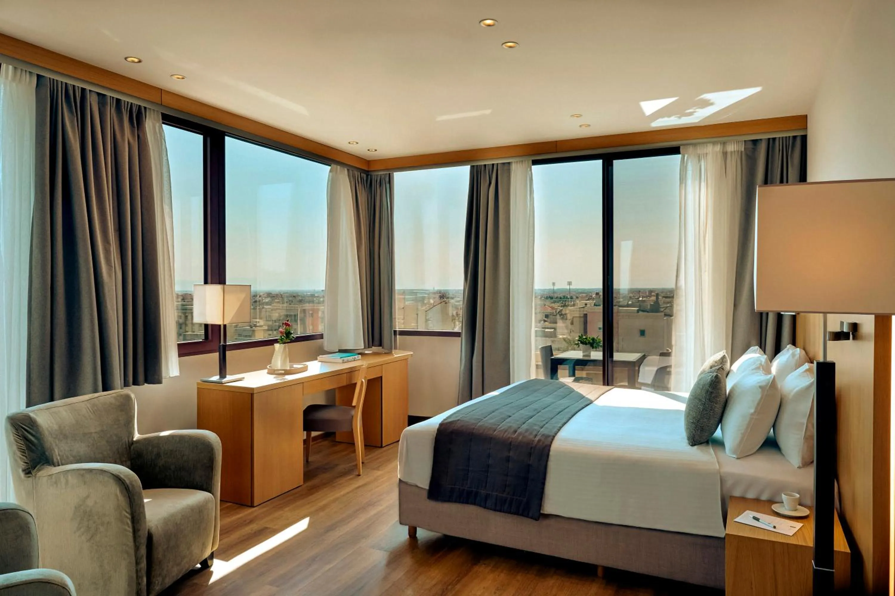 Bed in Zeus Thessaloniki Lazart