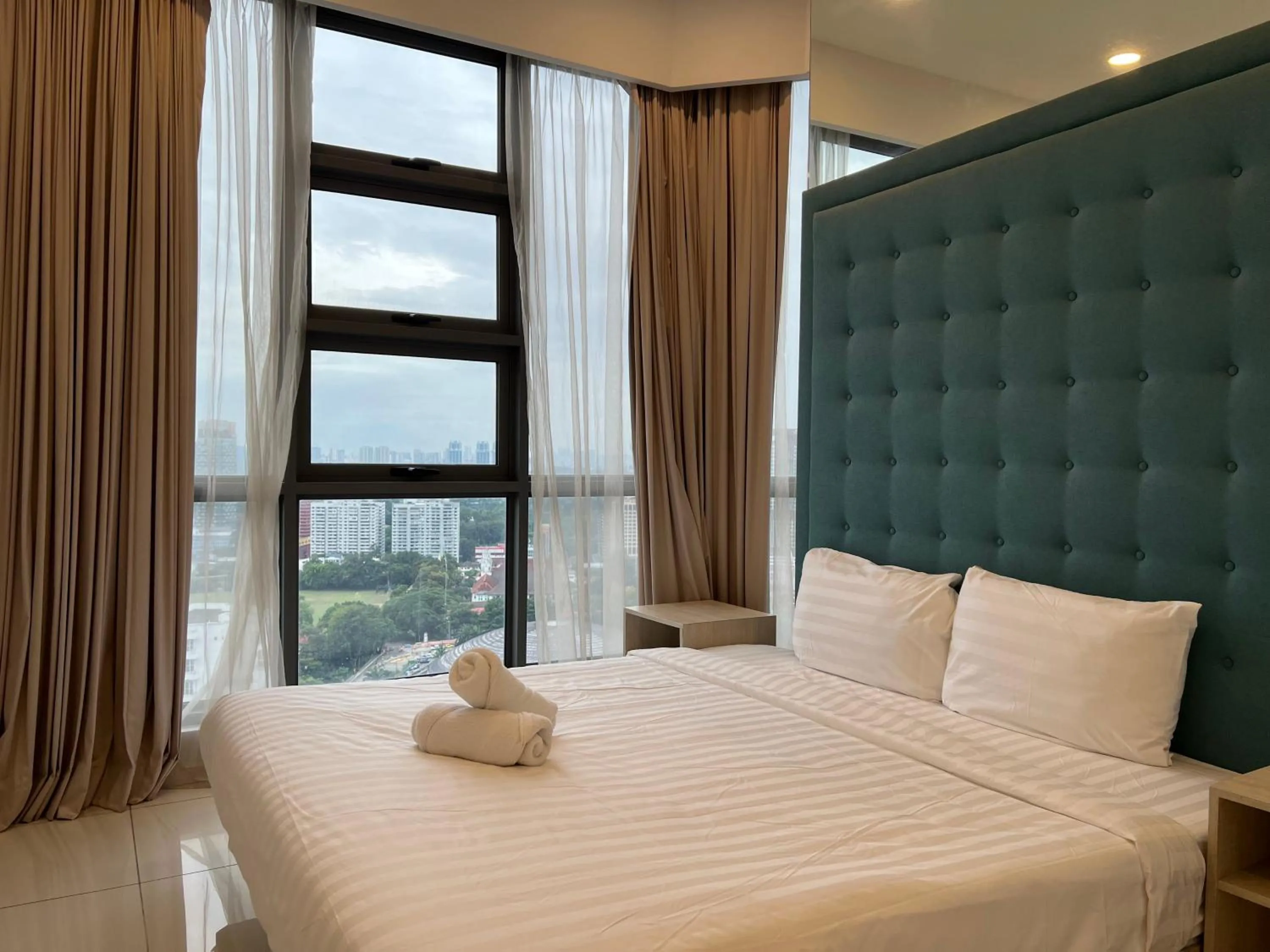 Bed in Orion Suites@ The Robertson Bukit Bintang
