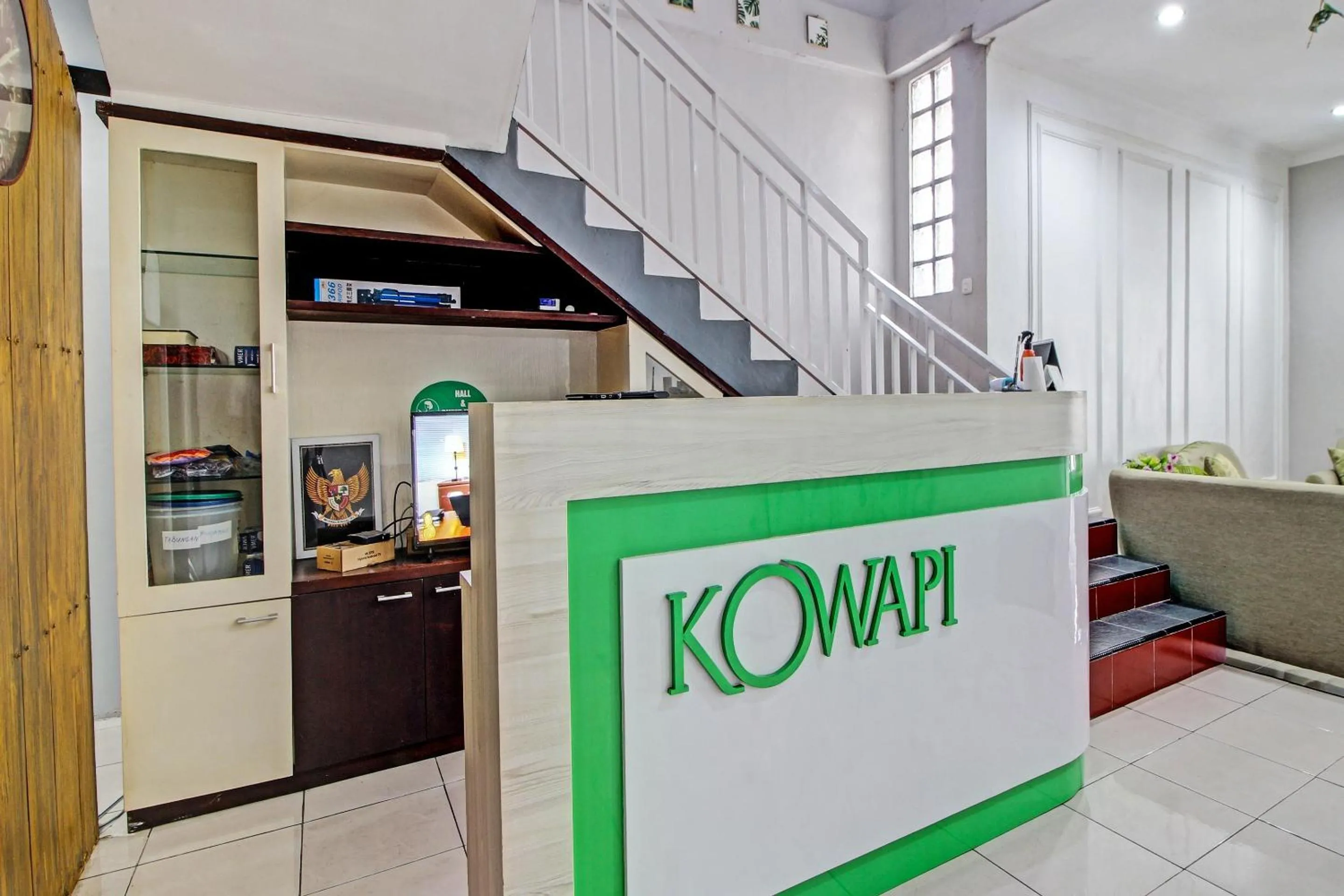 Lobby or reception in Capital O 92250 Hall & Guesthouse Kowapi Syariah
