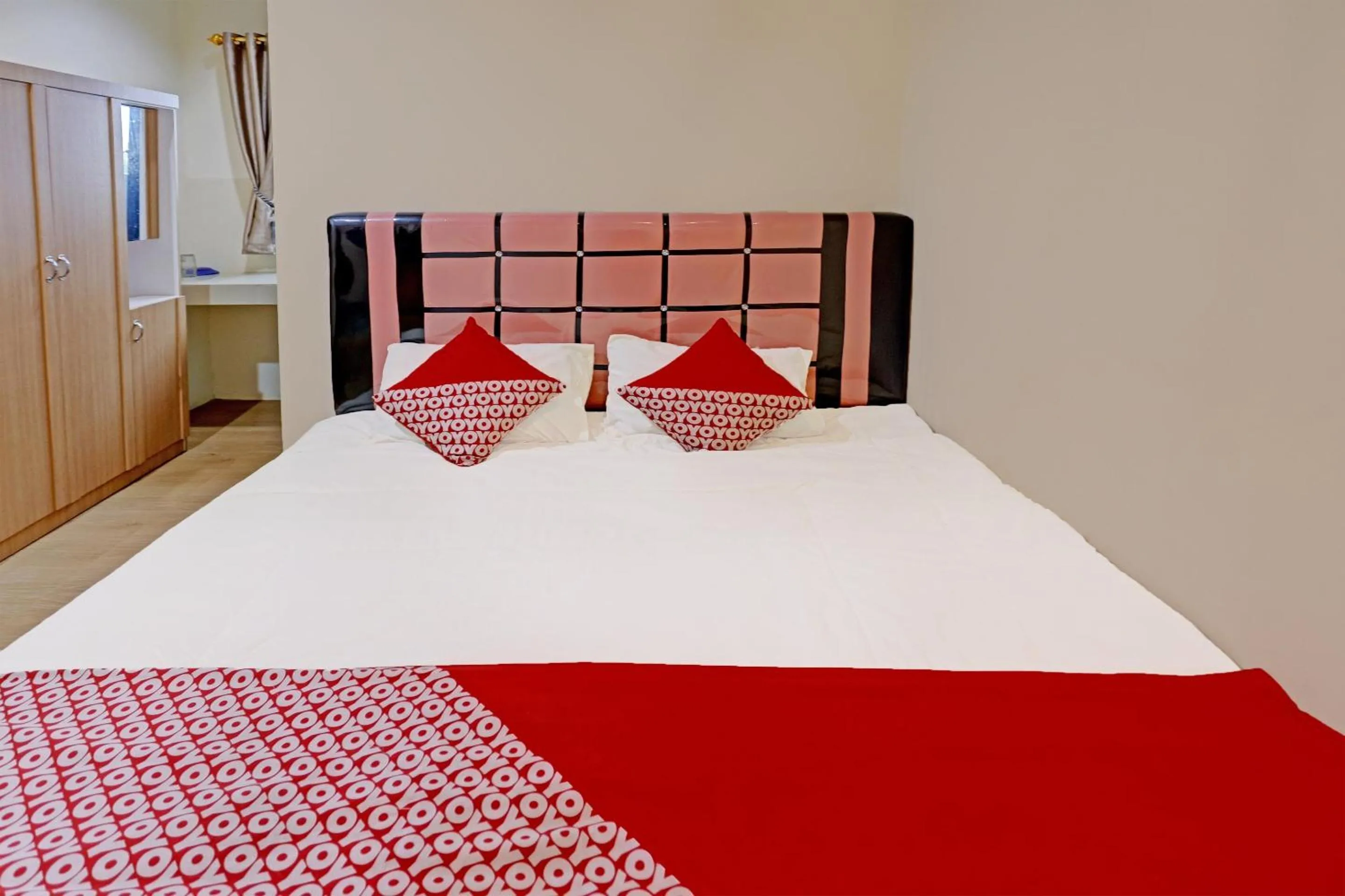 Bedroom, Bed in Hotel O Aulia Homestay Syariah