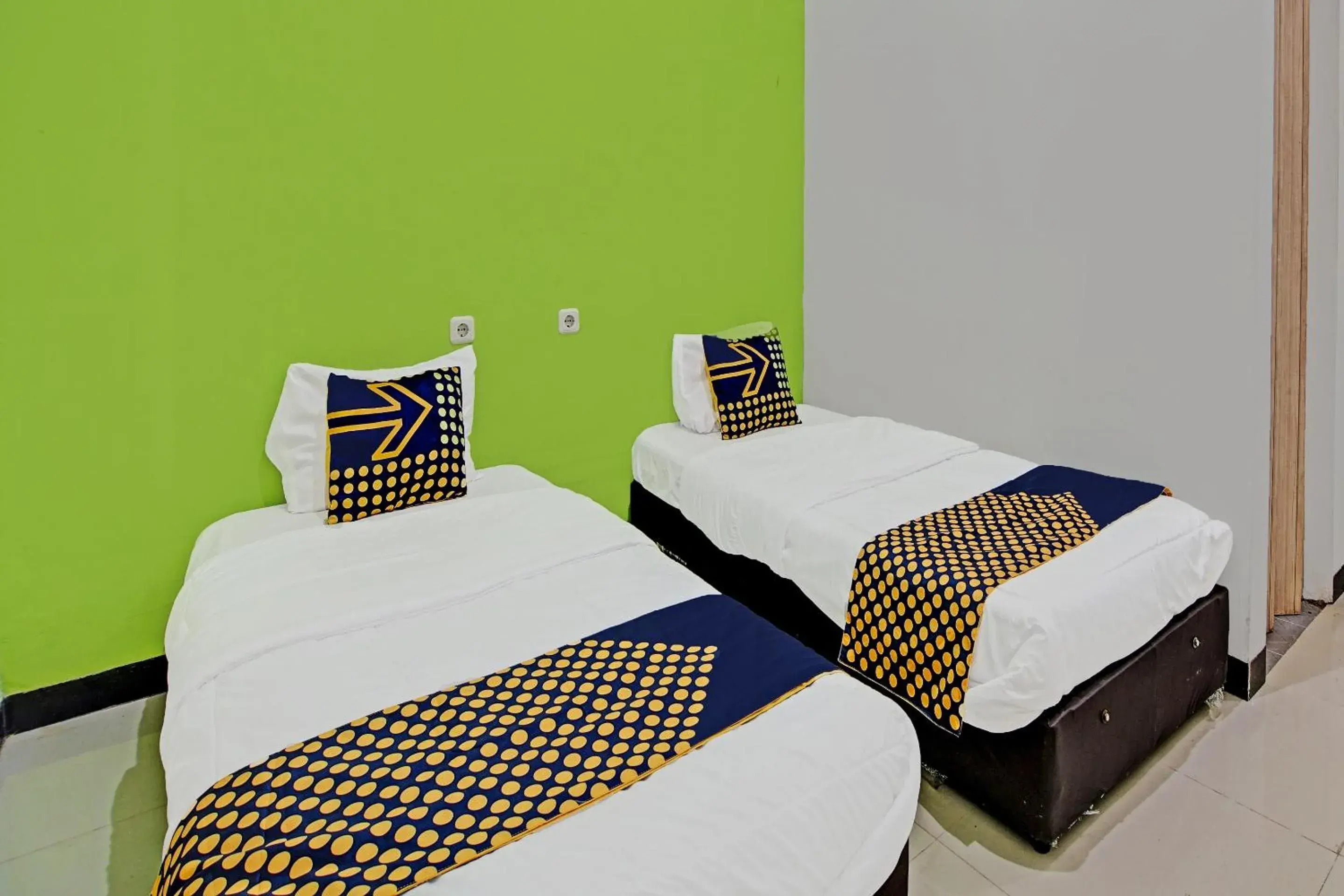 Bedroom, Bed in Hotel O Lucky Guesthouse Bedroom, Bed in Hotel O Lucky Guesthouse