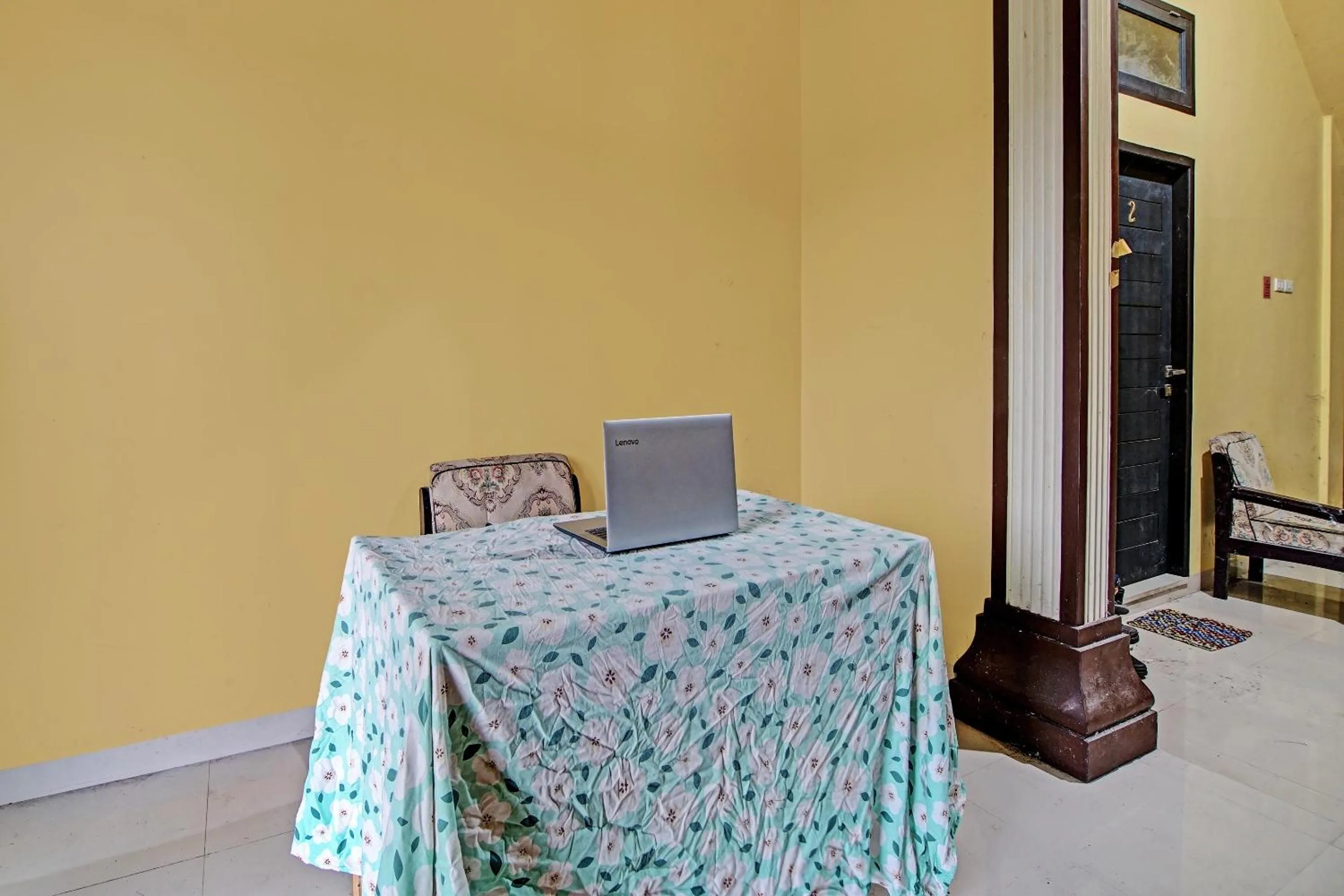 Lobby or reception in Hotel O Lucky Guesthouse