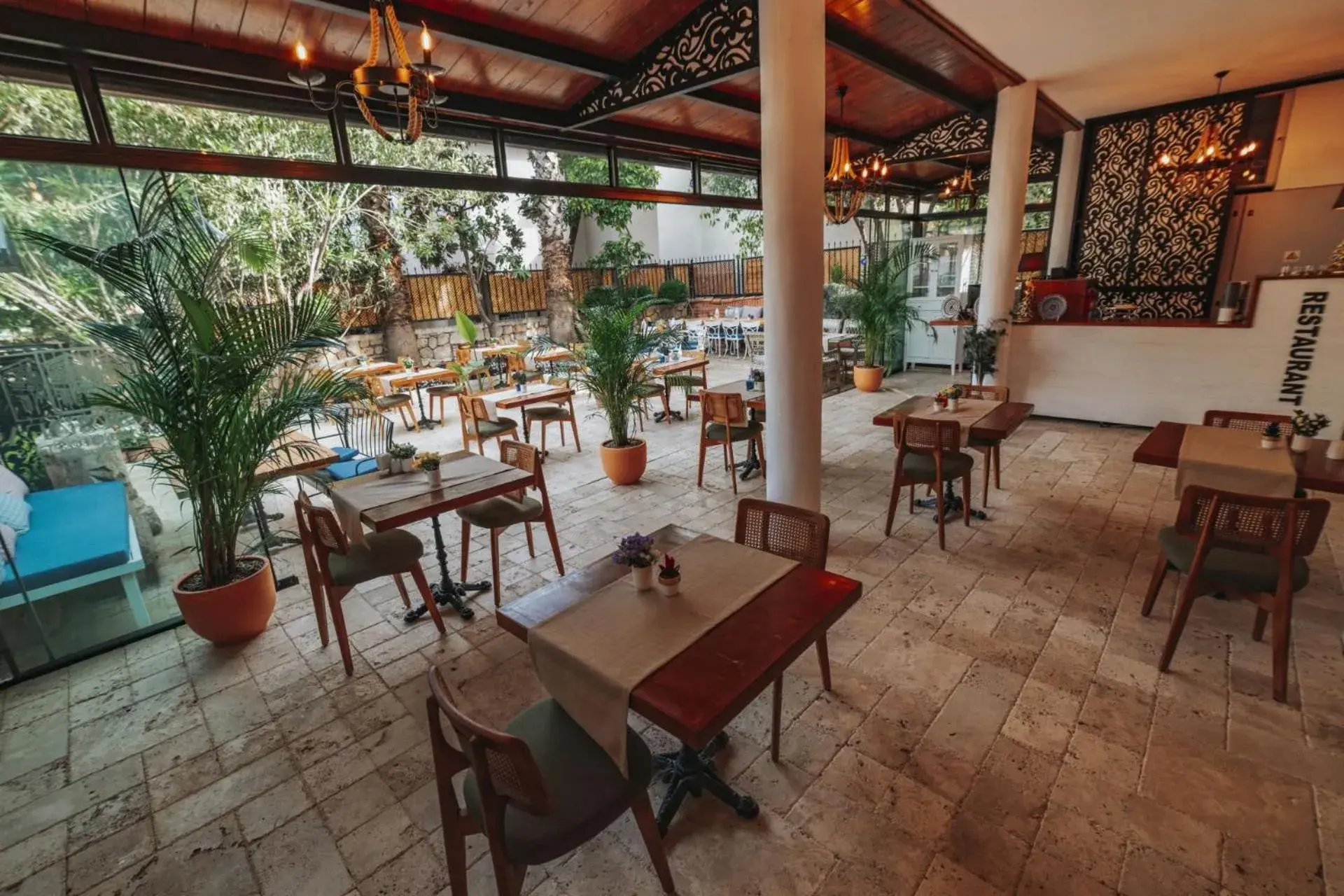 Restaurant/places to eat in Sofa Hotels Kaleiçi Restaurant/places to eat in Sofa Hotels Kaleiçi