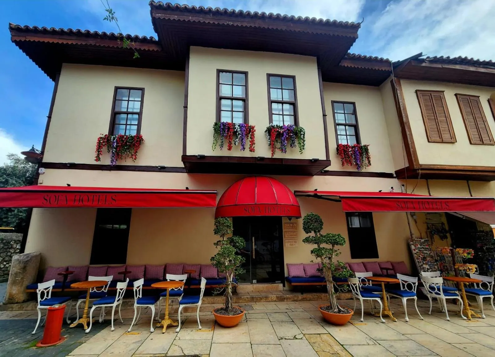 Property building in Sofa Hotels Kaleiçi