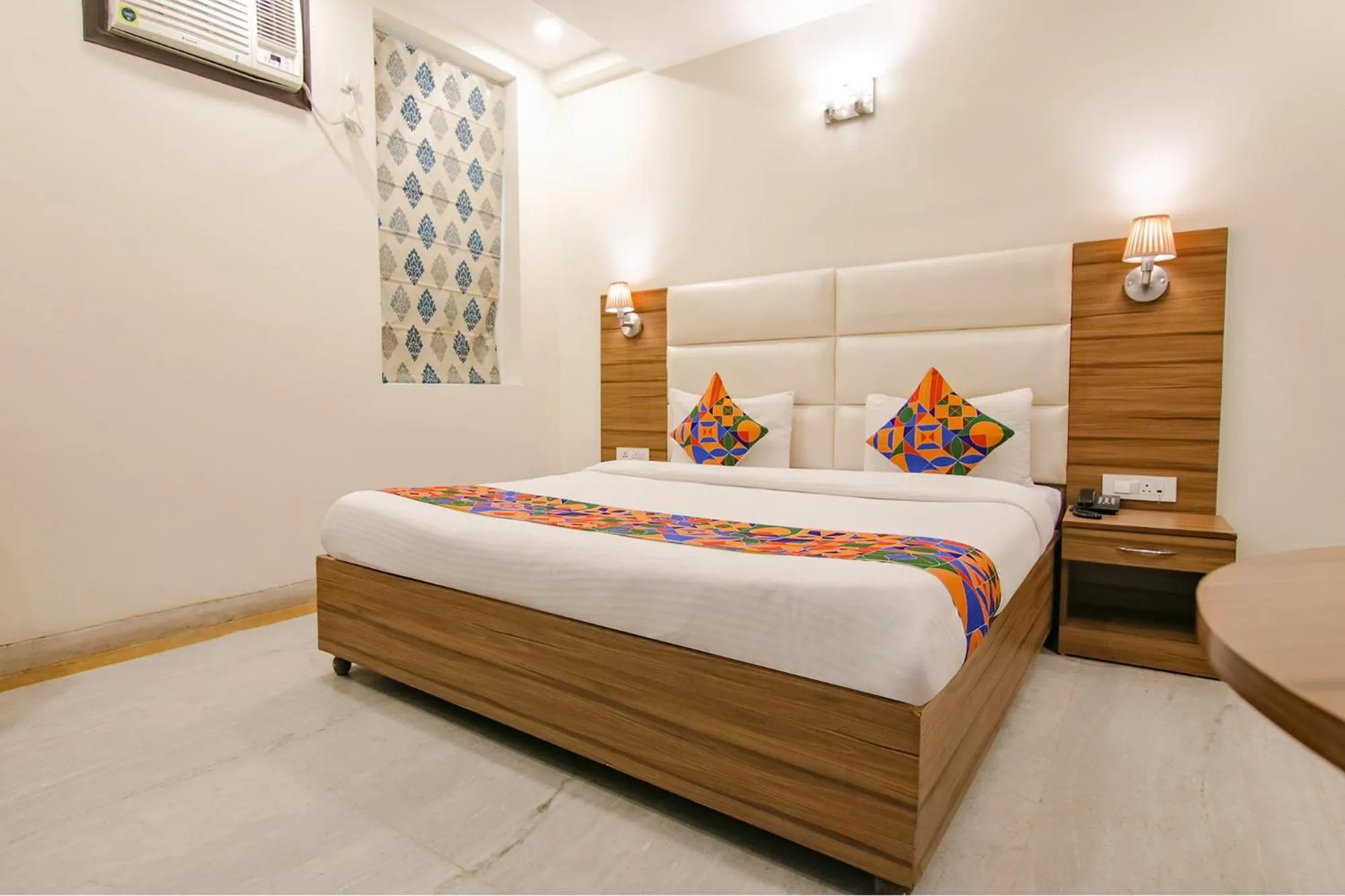 Bed in Hotel Leaf 9 INN, Cyber City near Ambience Mall