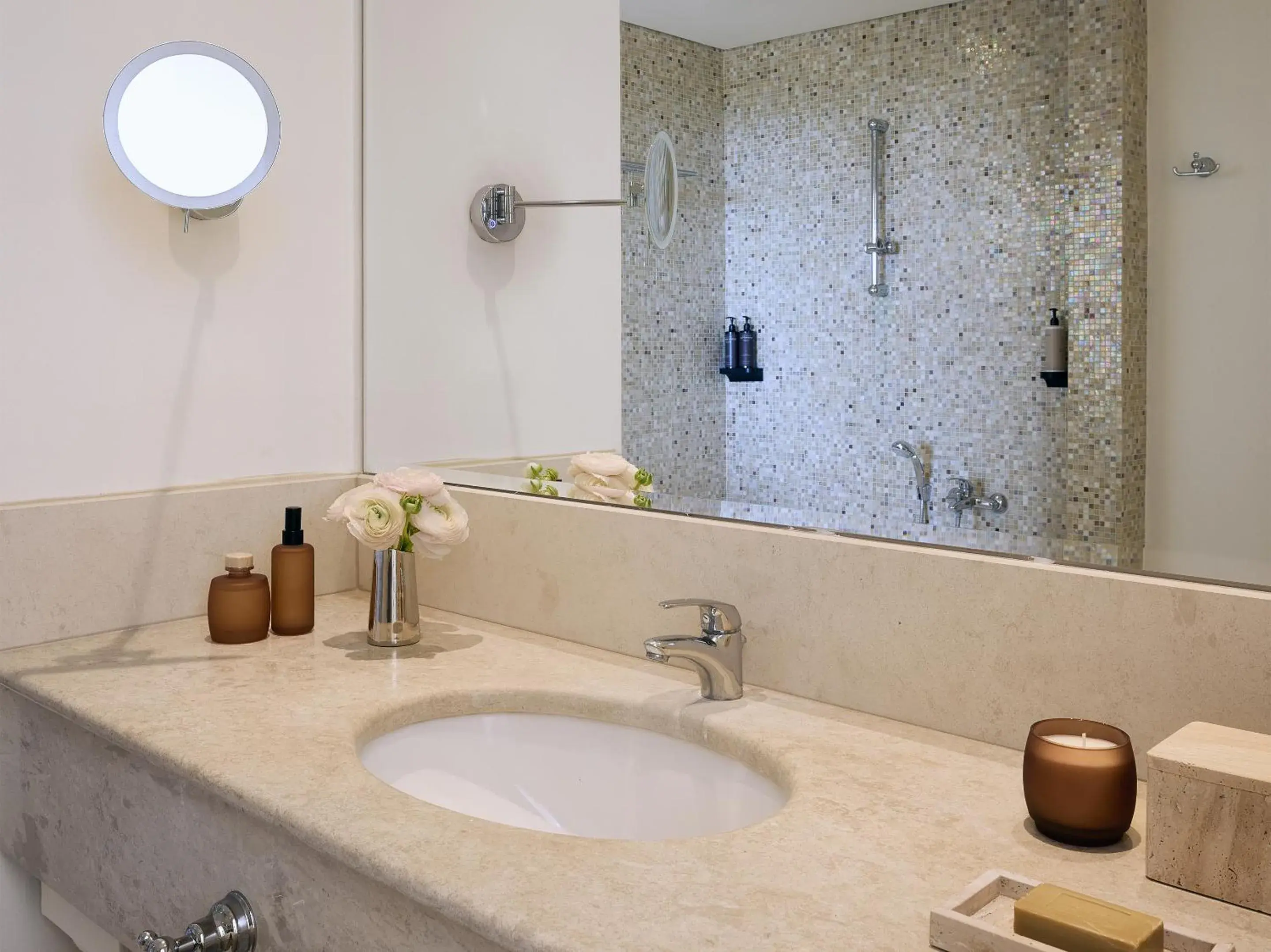 Bathroom in Grecotel Eva Palace Bathroom in Grecotel Eva Palace