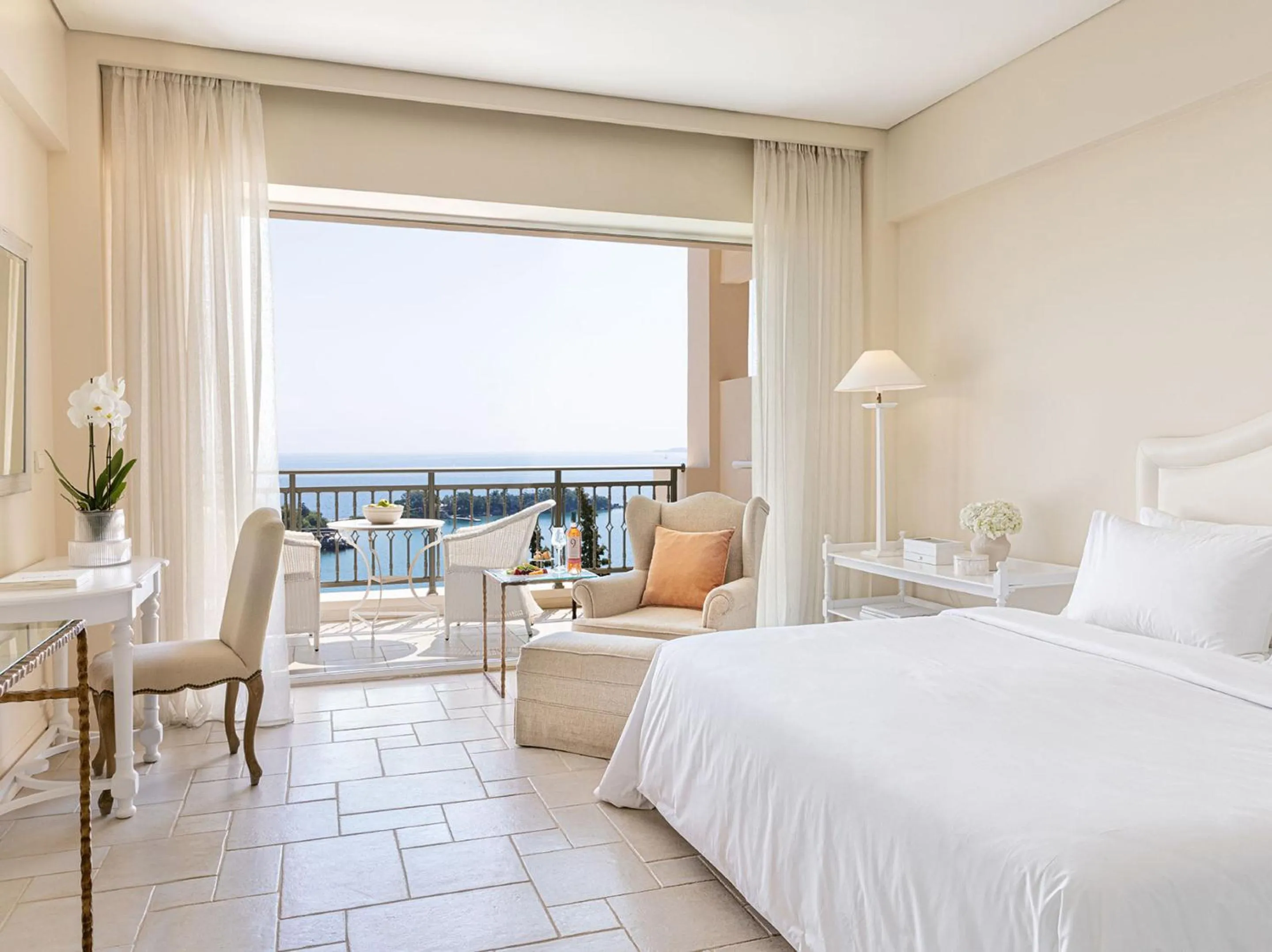 View (from property/room), Bed in Grecotel Eva Palace