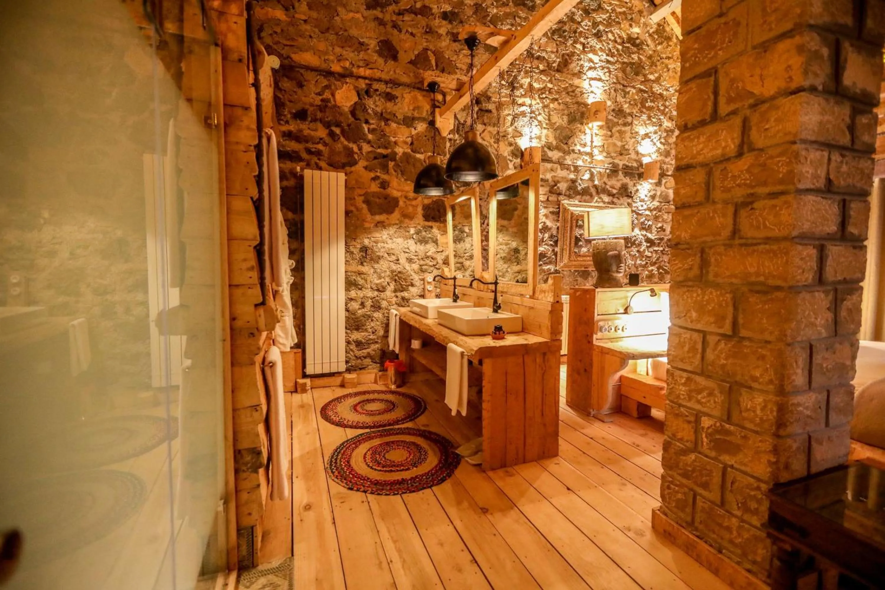 Bathroom in Hotel Xaluca Spa Aguelmame Sidi Ali