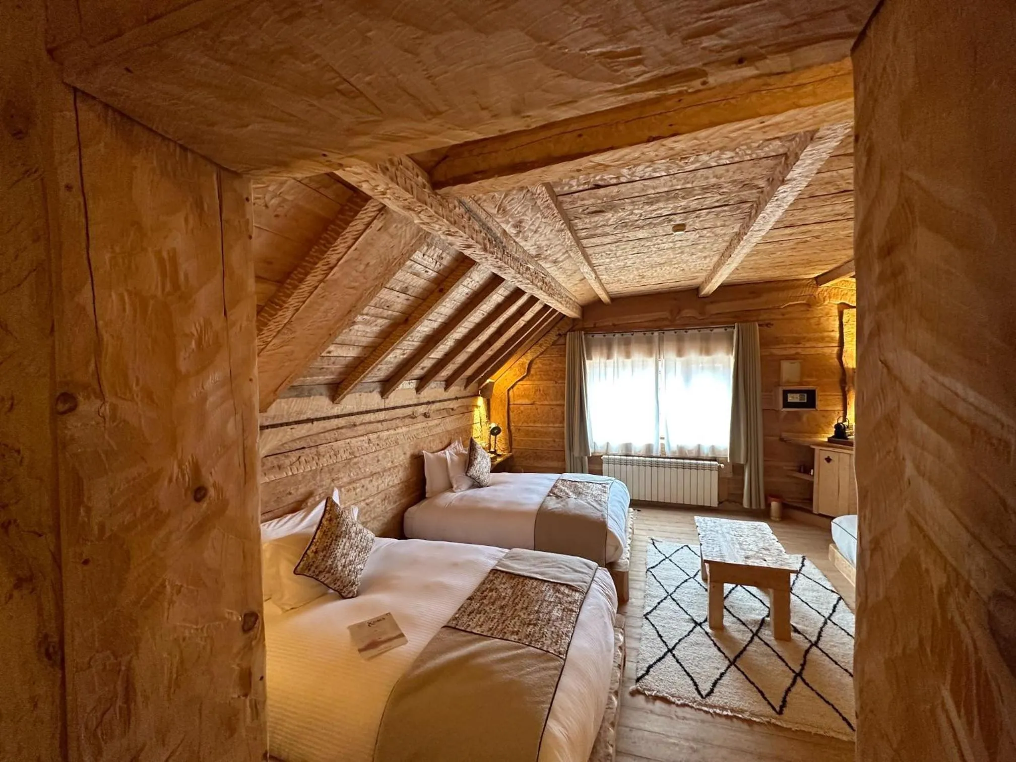 Bed in Hotel Xaluca Spa Aguelmame Sidi Ali