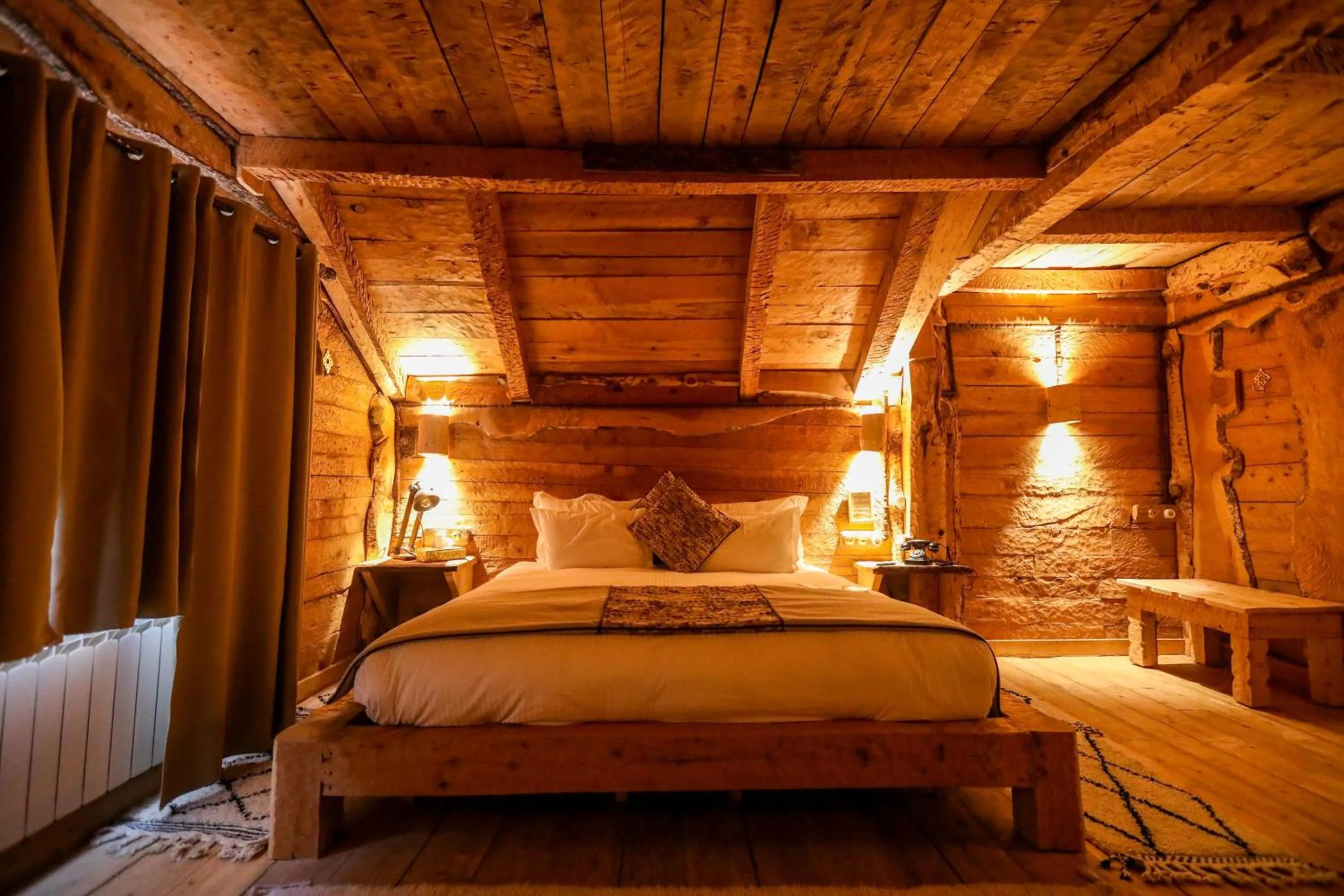 Bed in Hotel Xaluca Spa Aguelmame Sidi Ali