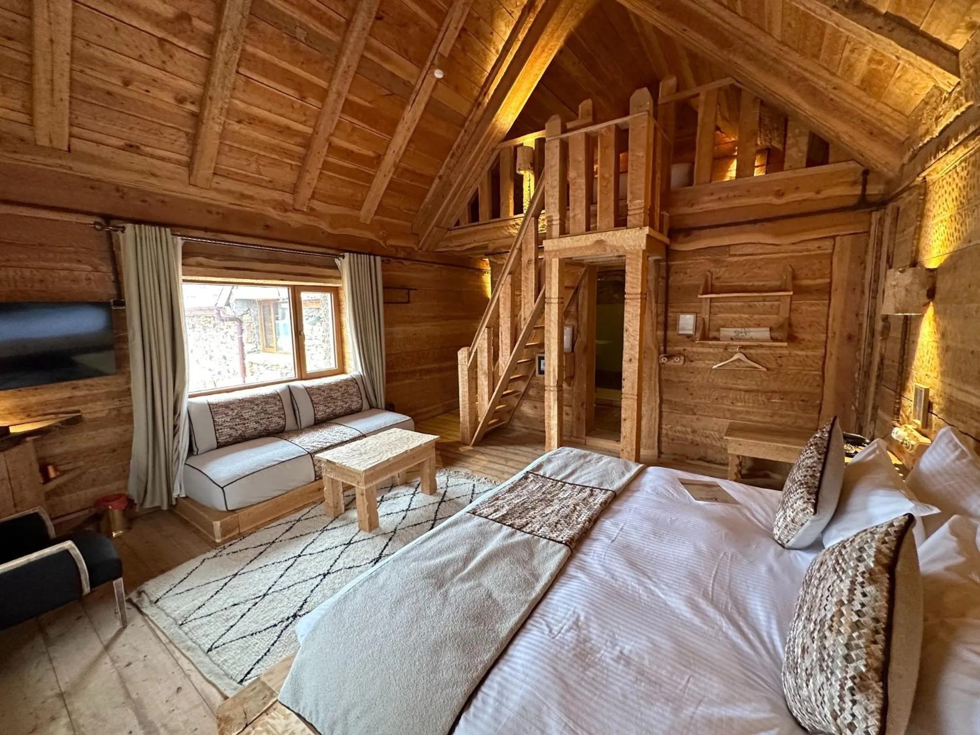 Photo of the whole room, Bed in Hotel Xaluca Spa Aguelmame Sidi Ali