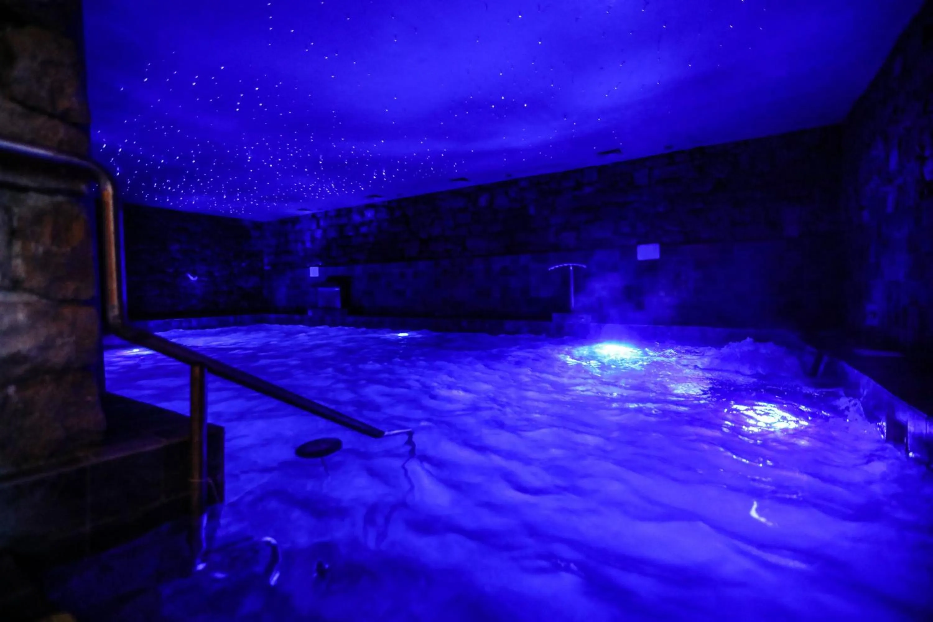 Swimming pool in Hotel Xaluca Spa Aguelmame Sidi Ali