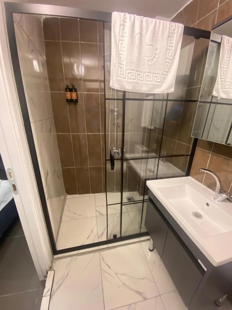 Bathroom in Torch Suit