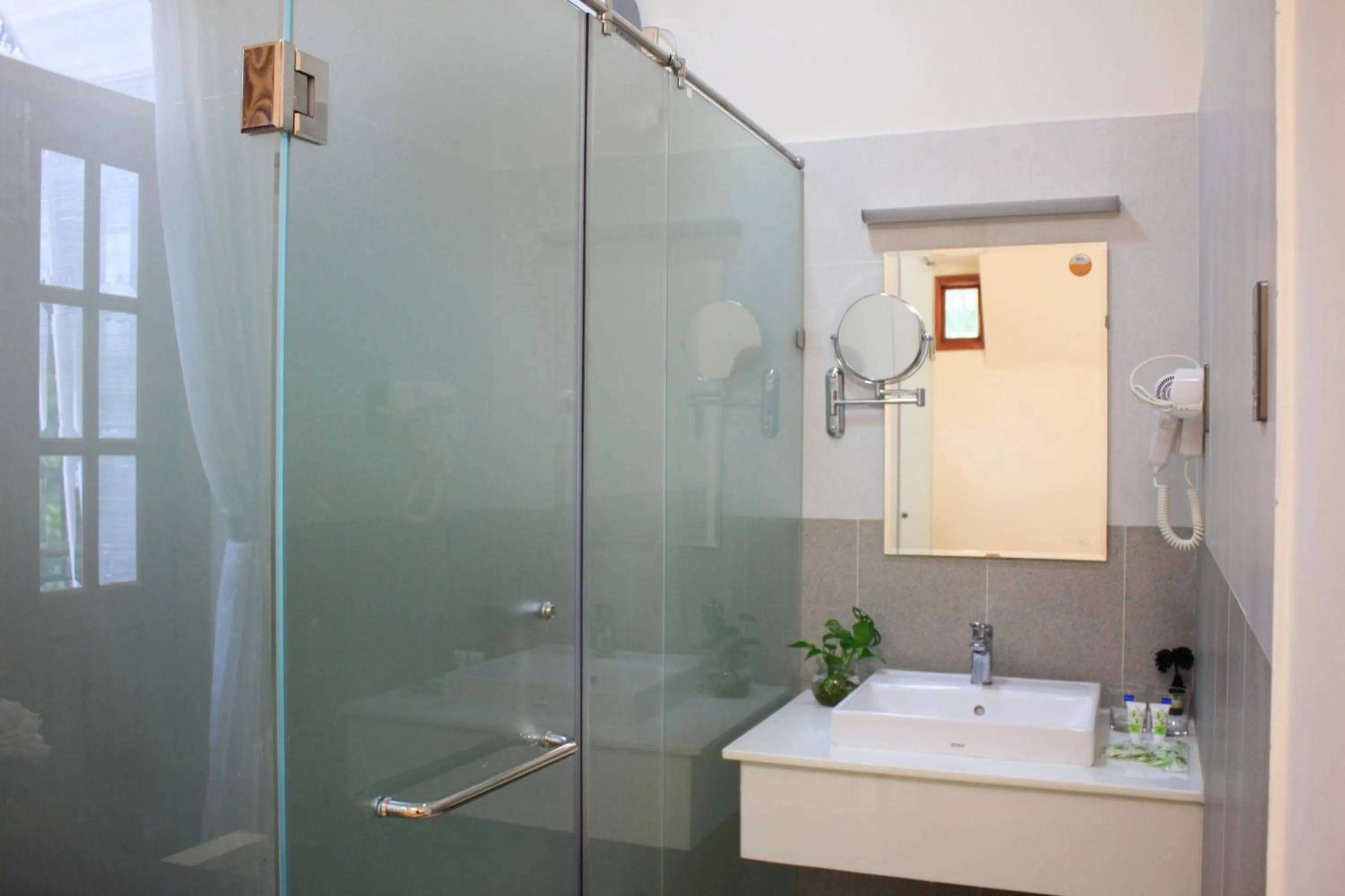 Bathroom in Omirita Resort Dalat