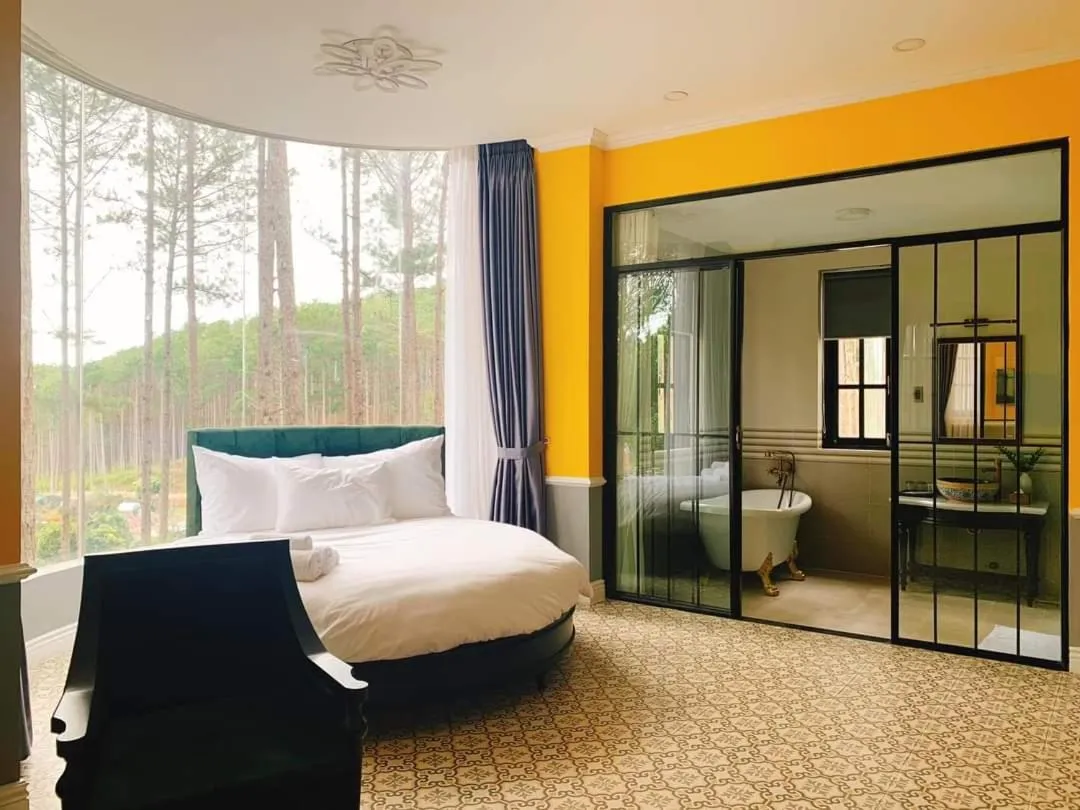 Bedroom, Bed in Omirita Resort Dalat