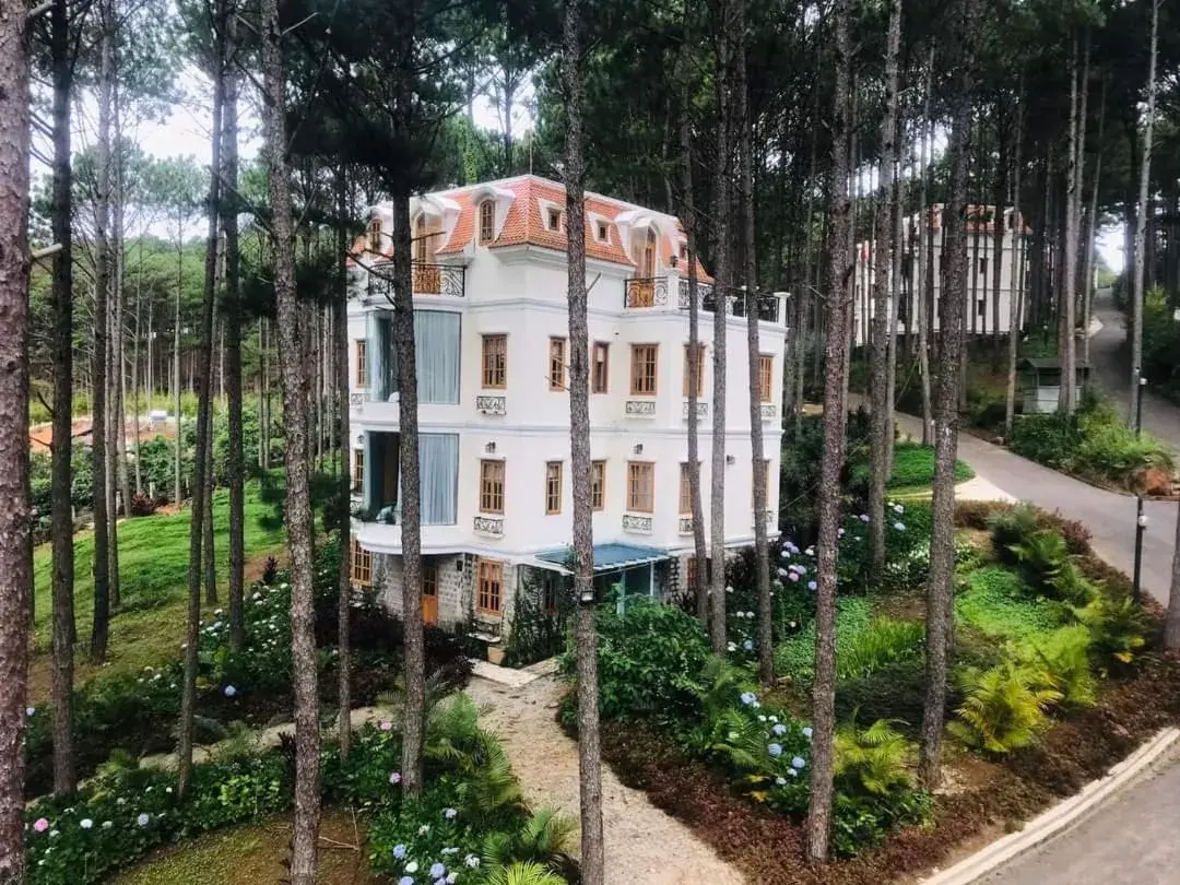 Property building in Omirita Resort Dalat Property building in Omirita Resort Dalat