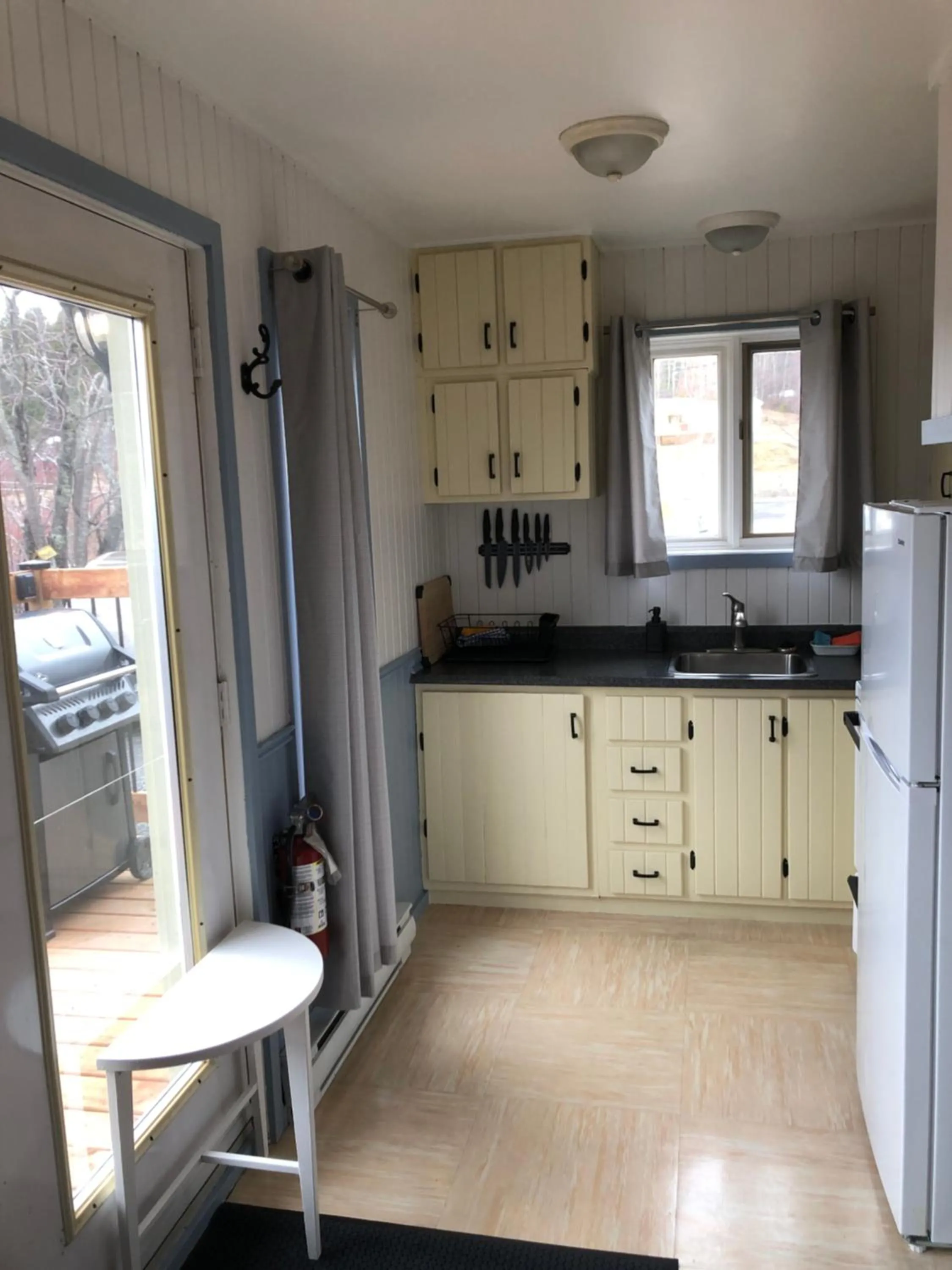 Kitchen or kitchenette in Chalets les chanterelles de Forillon