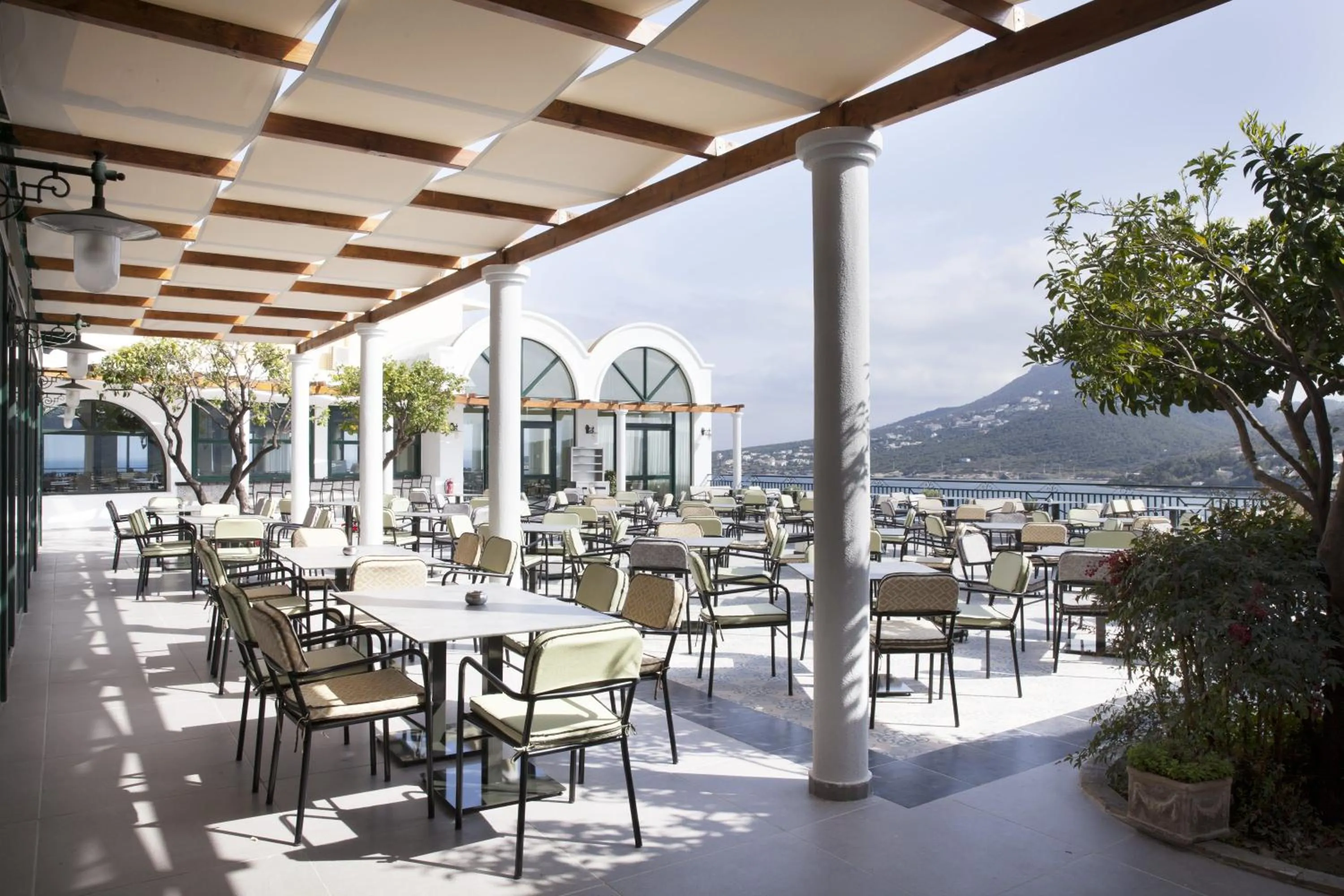 Restaurant/places to eat in Zeus Dolce by Wyndham Athens