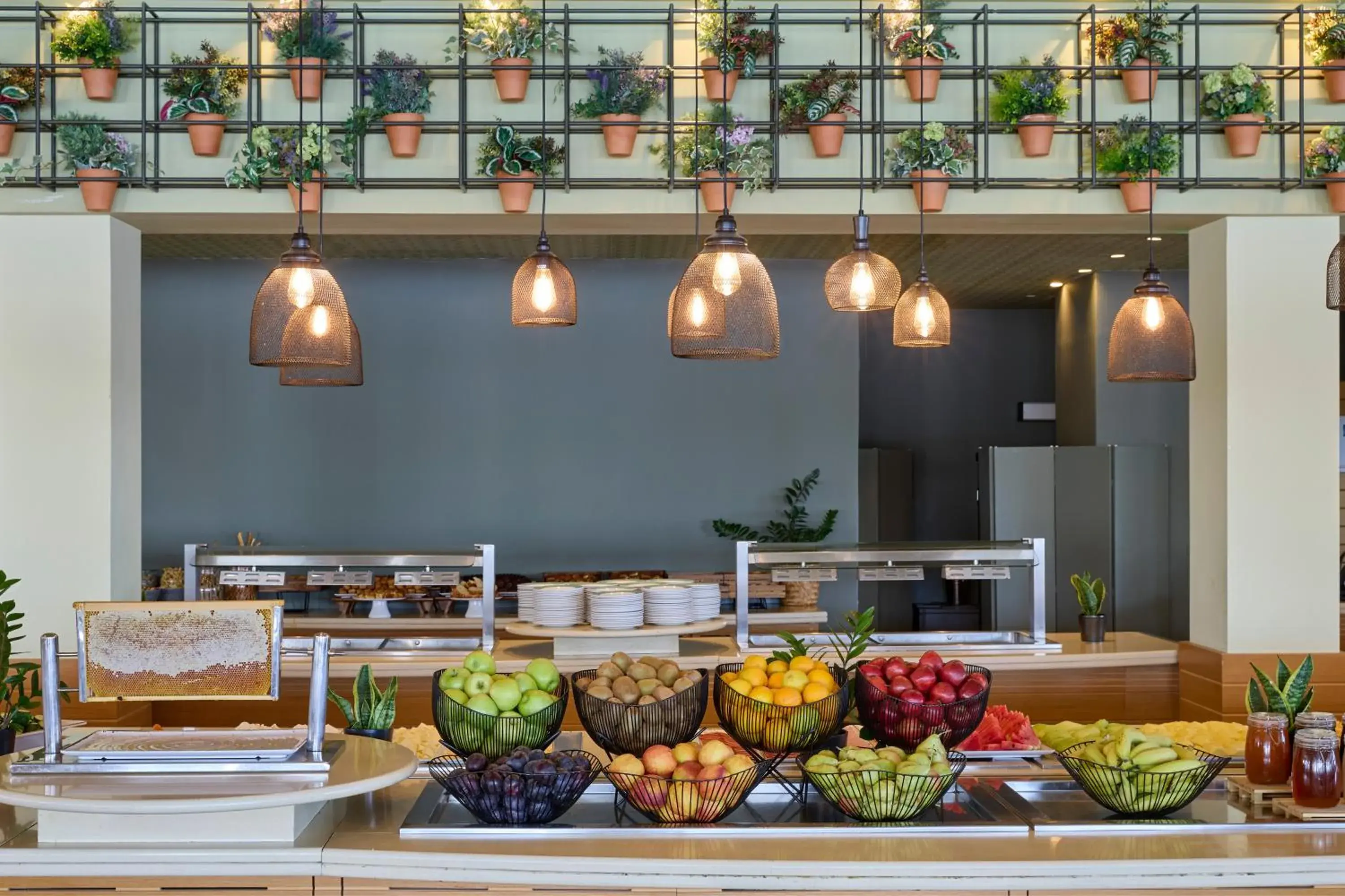 Restaurant/places to eat in Zeus Dolce by Wyndham Athens Restaurant/places to eat in Zeus Dolce by Wyndham Athens