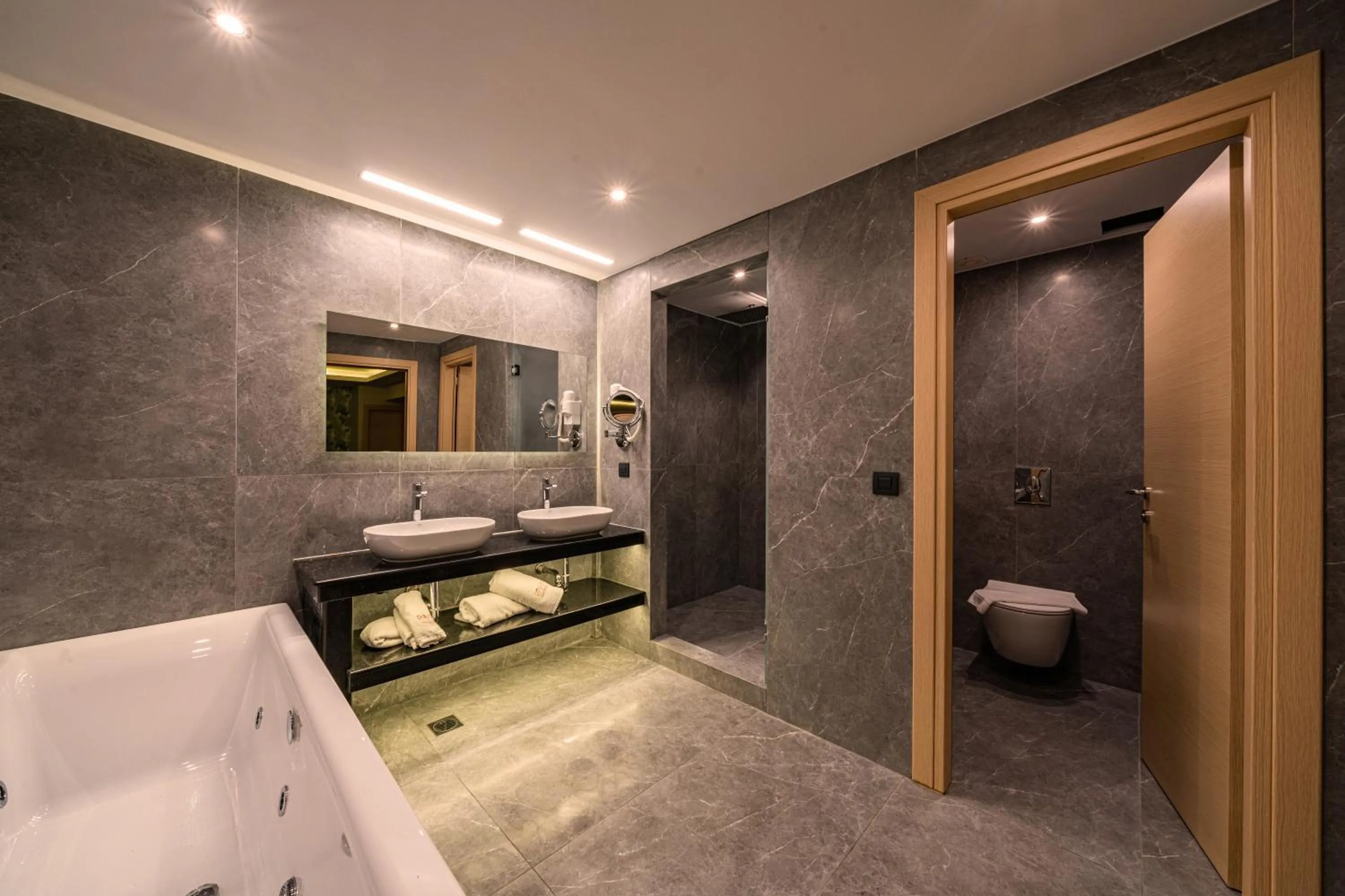 Zeus Dolce by Wyndham Athens