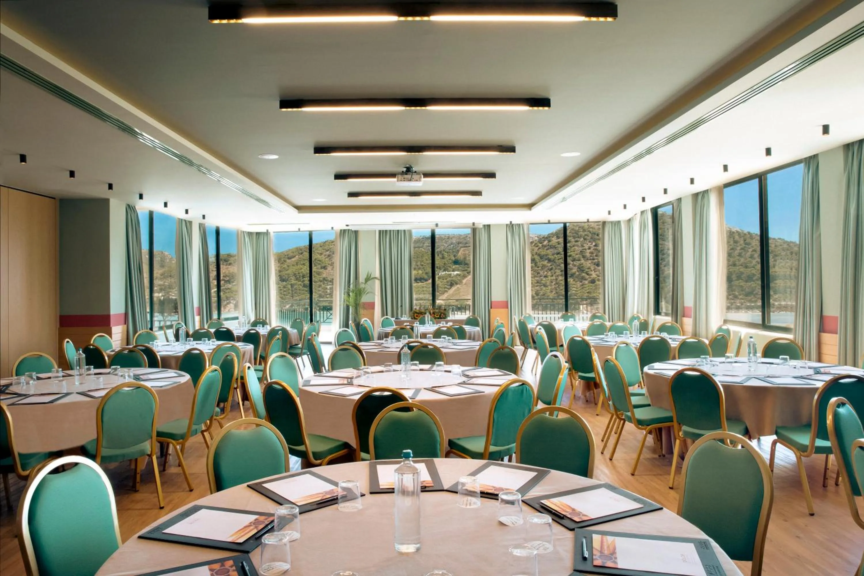 Zeus Dolce by Wyndham Athens