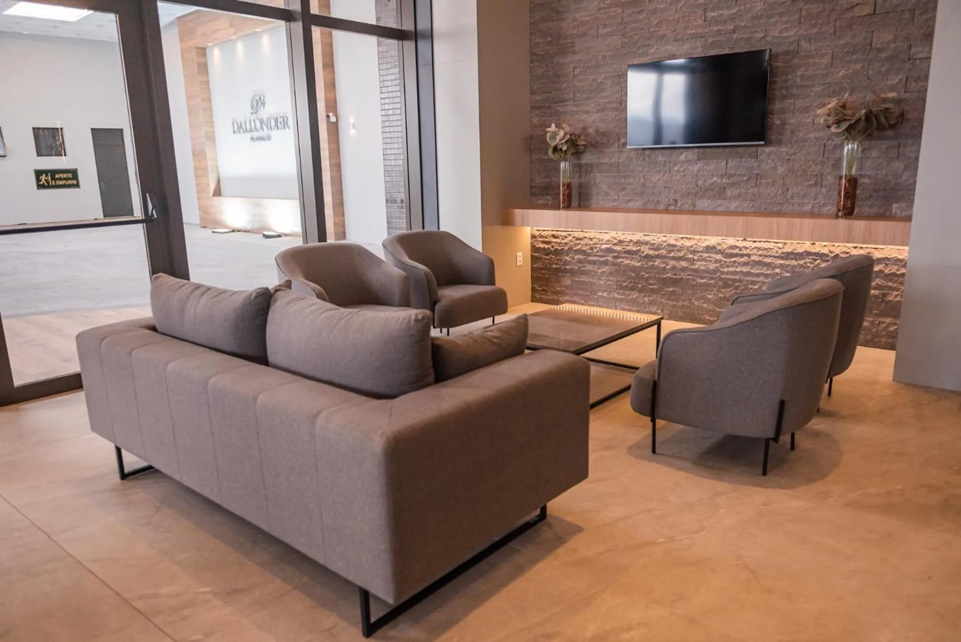 Communal lounge/ TV room in Dall'Onder Planalto Hotel Bento Gonçalves