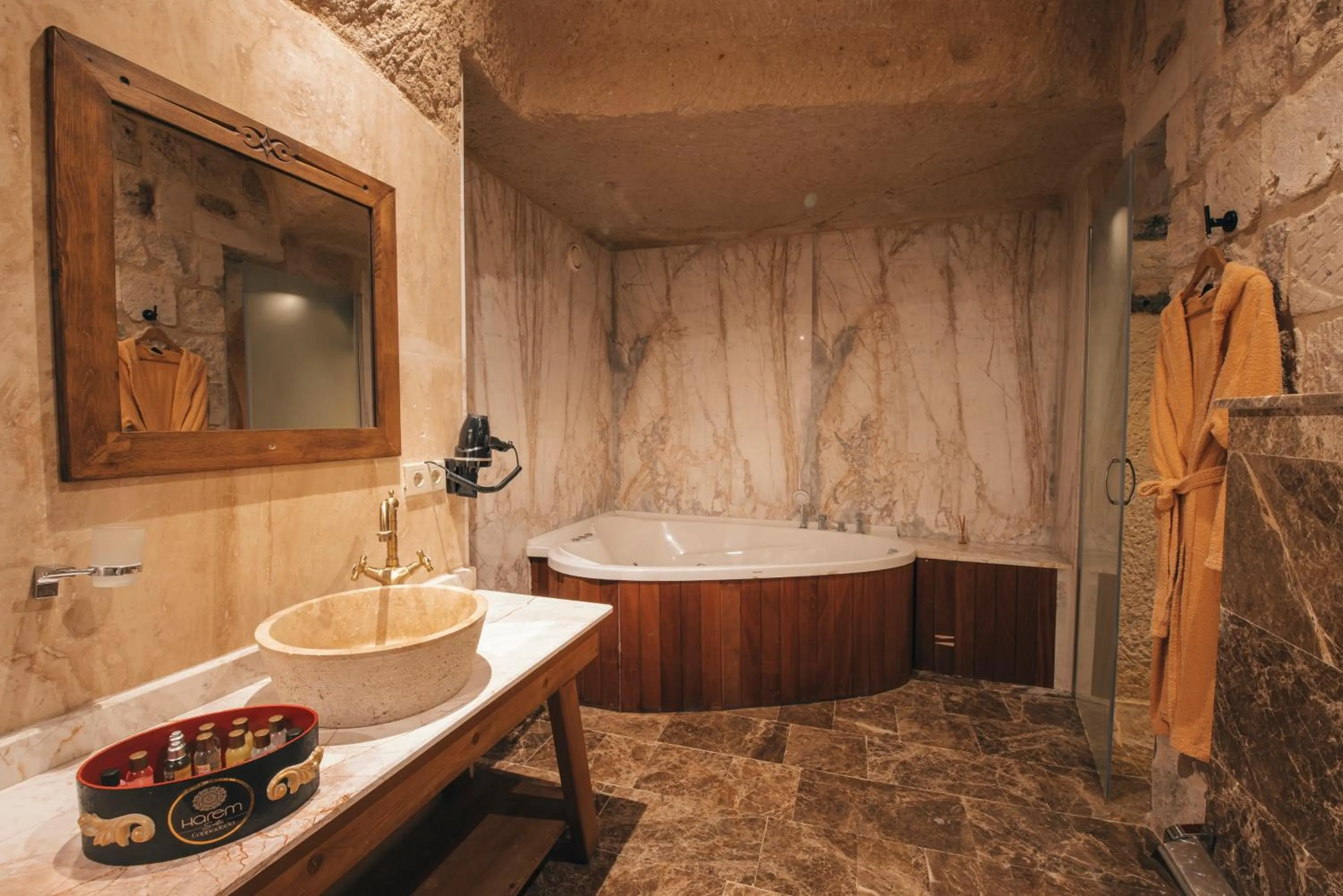 Hot Tub in Harem Suites Cappadocia