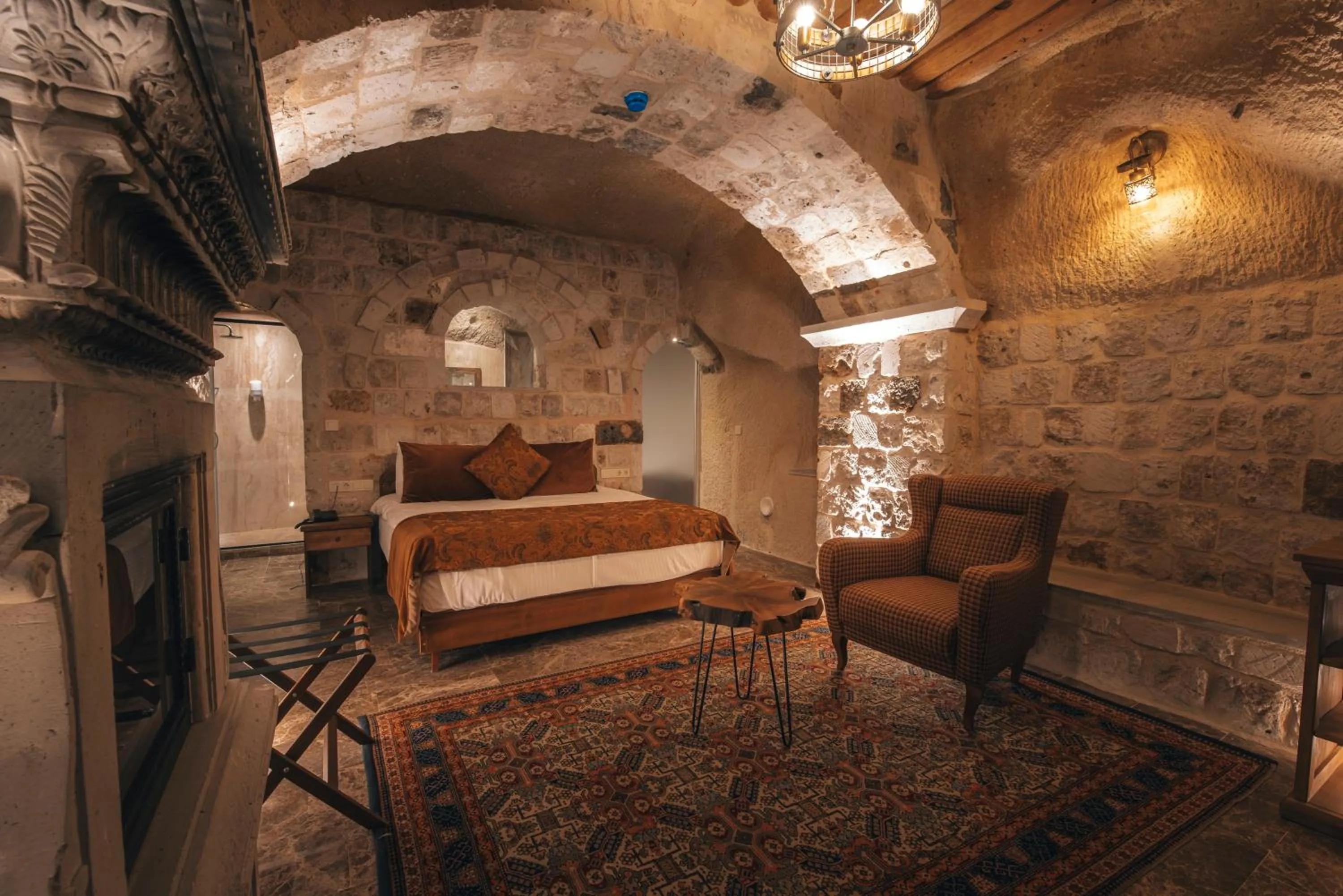Photo of the whole room, Bed in Harem Suites Cappadocia