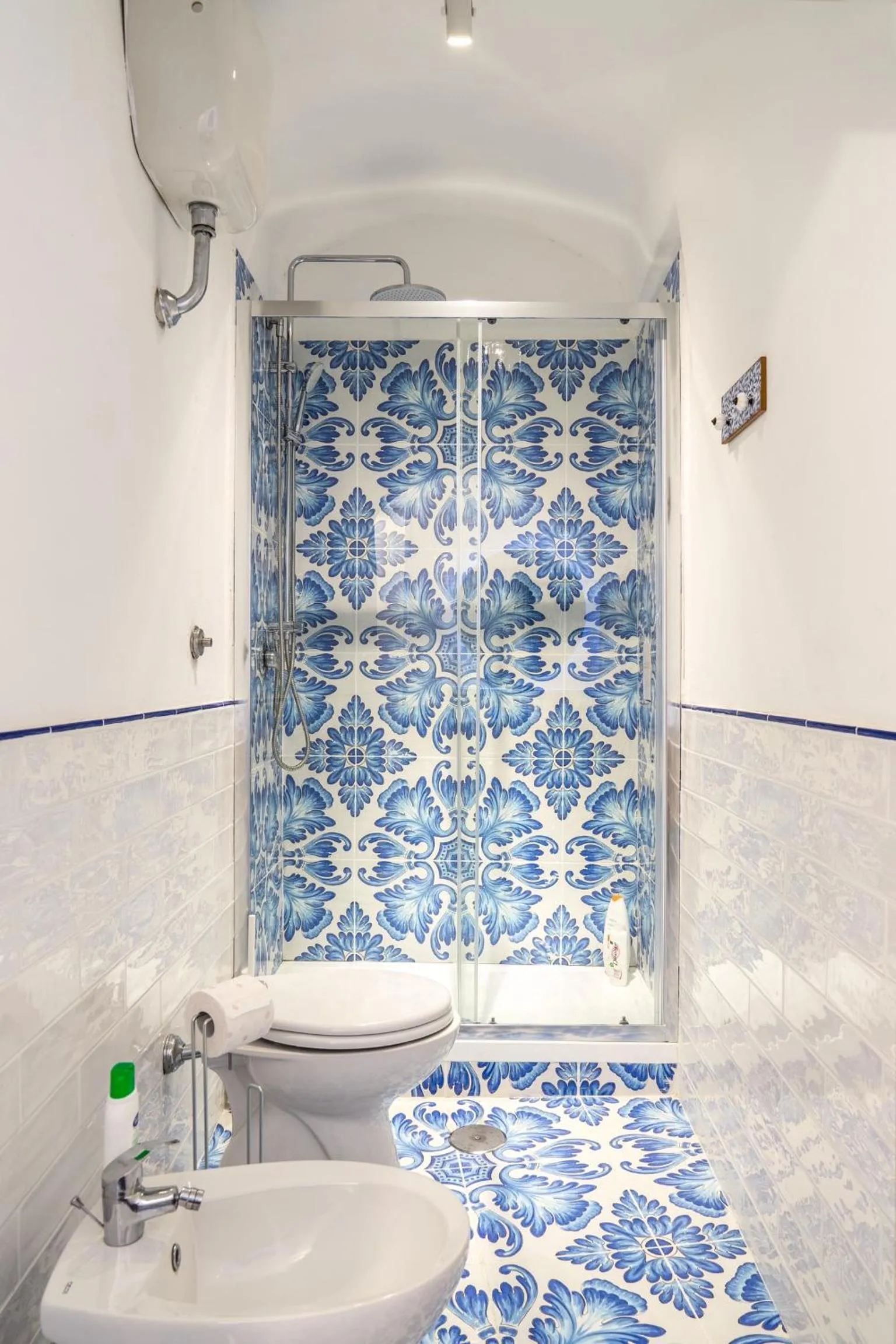 Shower in Pausea Suite