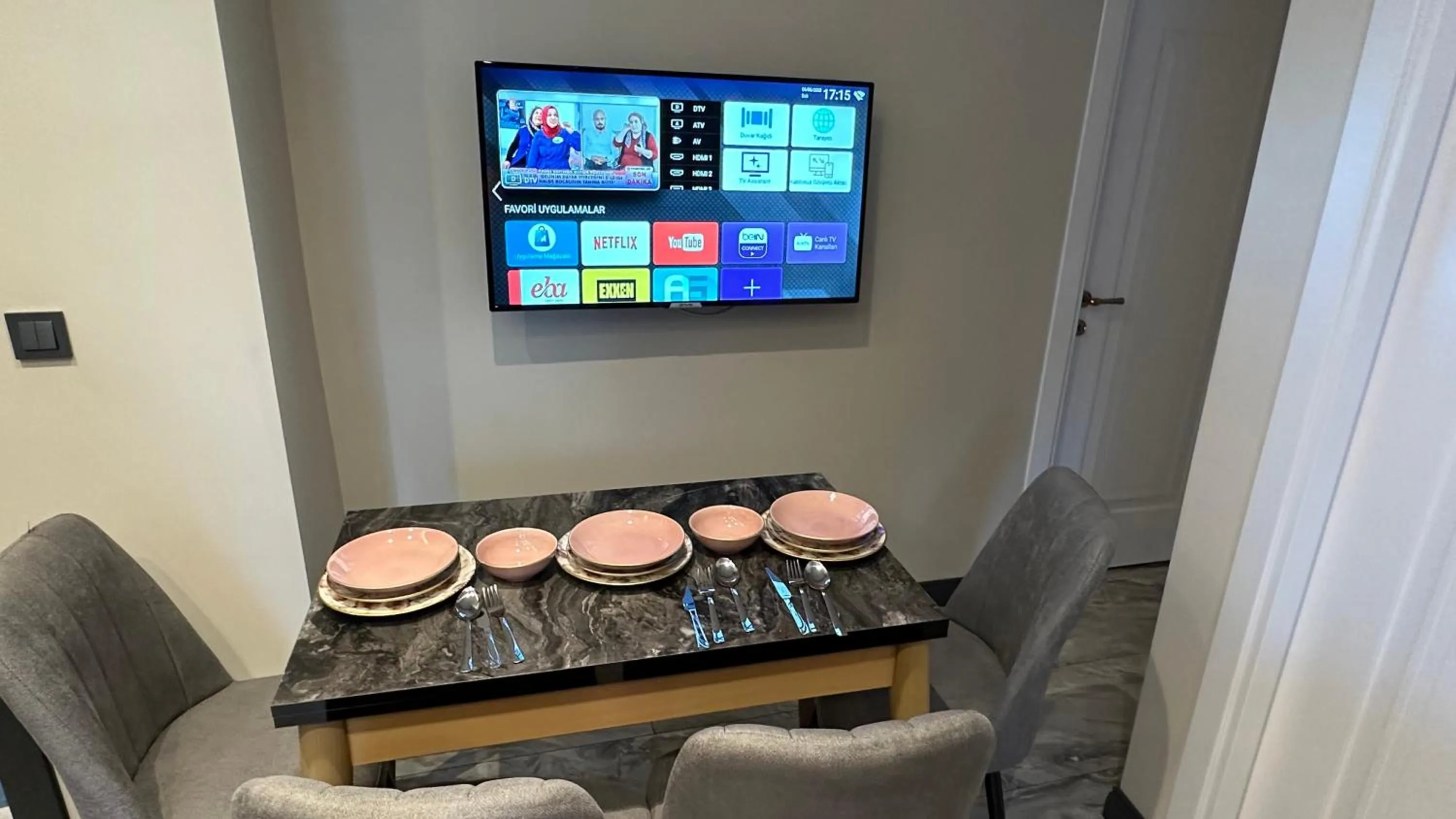 Dining area in Mar Boutique Apartment
