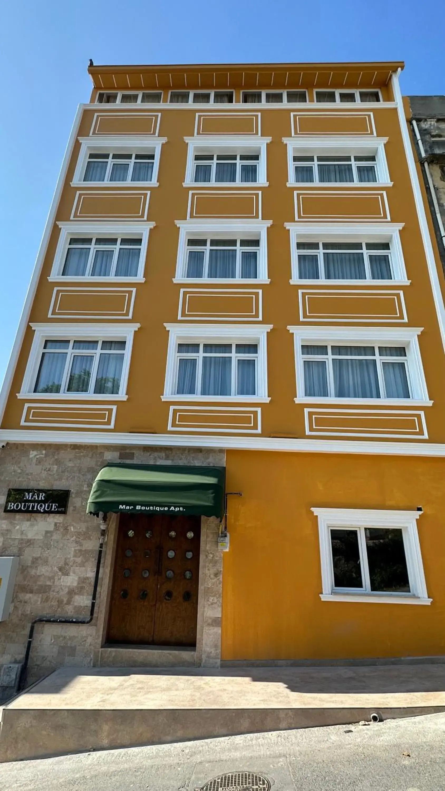 Property building in Mar Boutique Apartment Property building in Mar Boutique Apartment