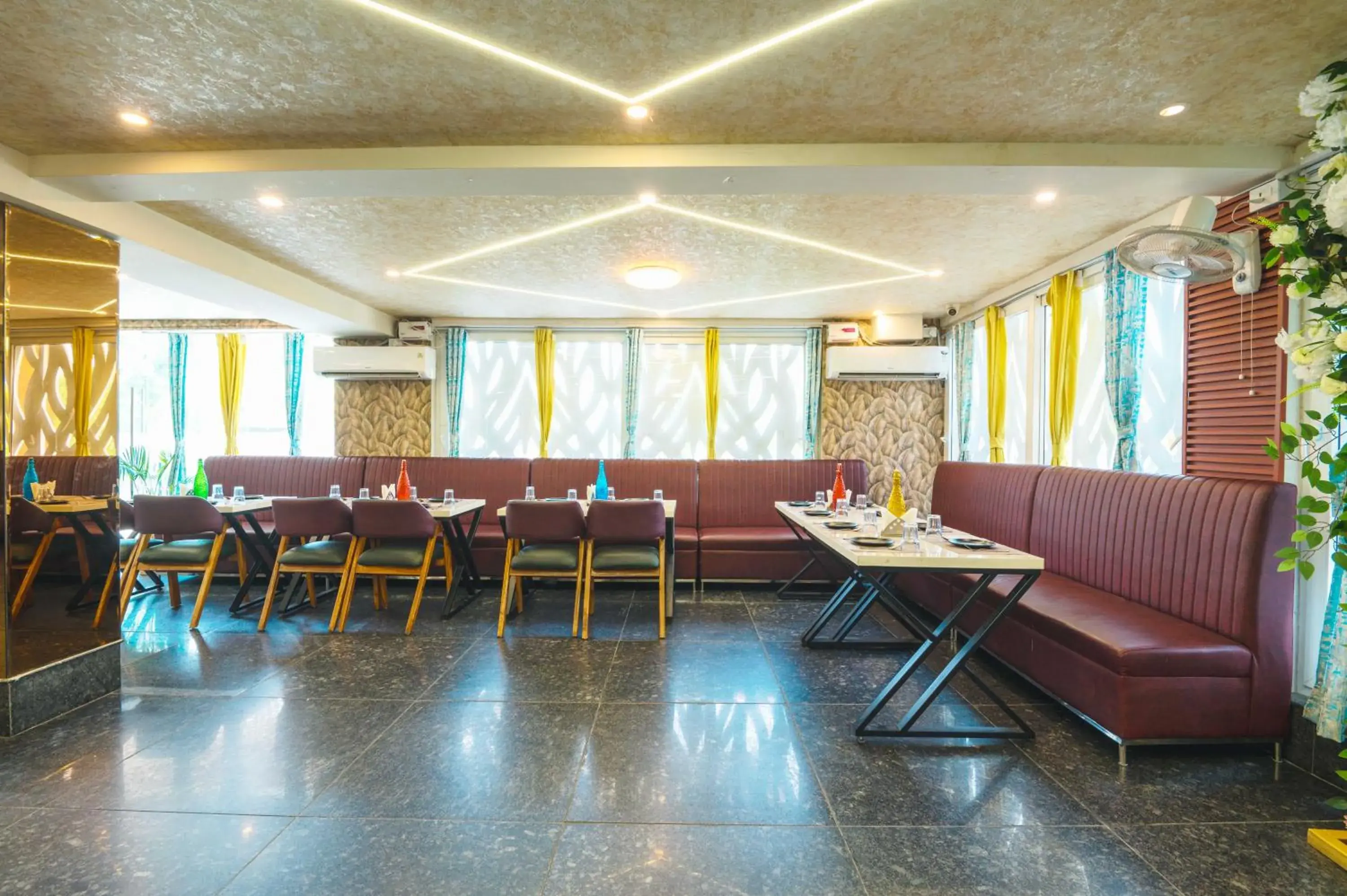 Restaurant/places to eat in Treebo Sunny Feast Restaurant/places to eat in Treebo Sunny Feast