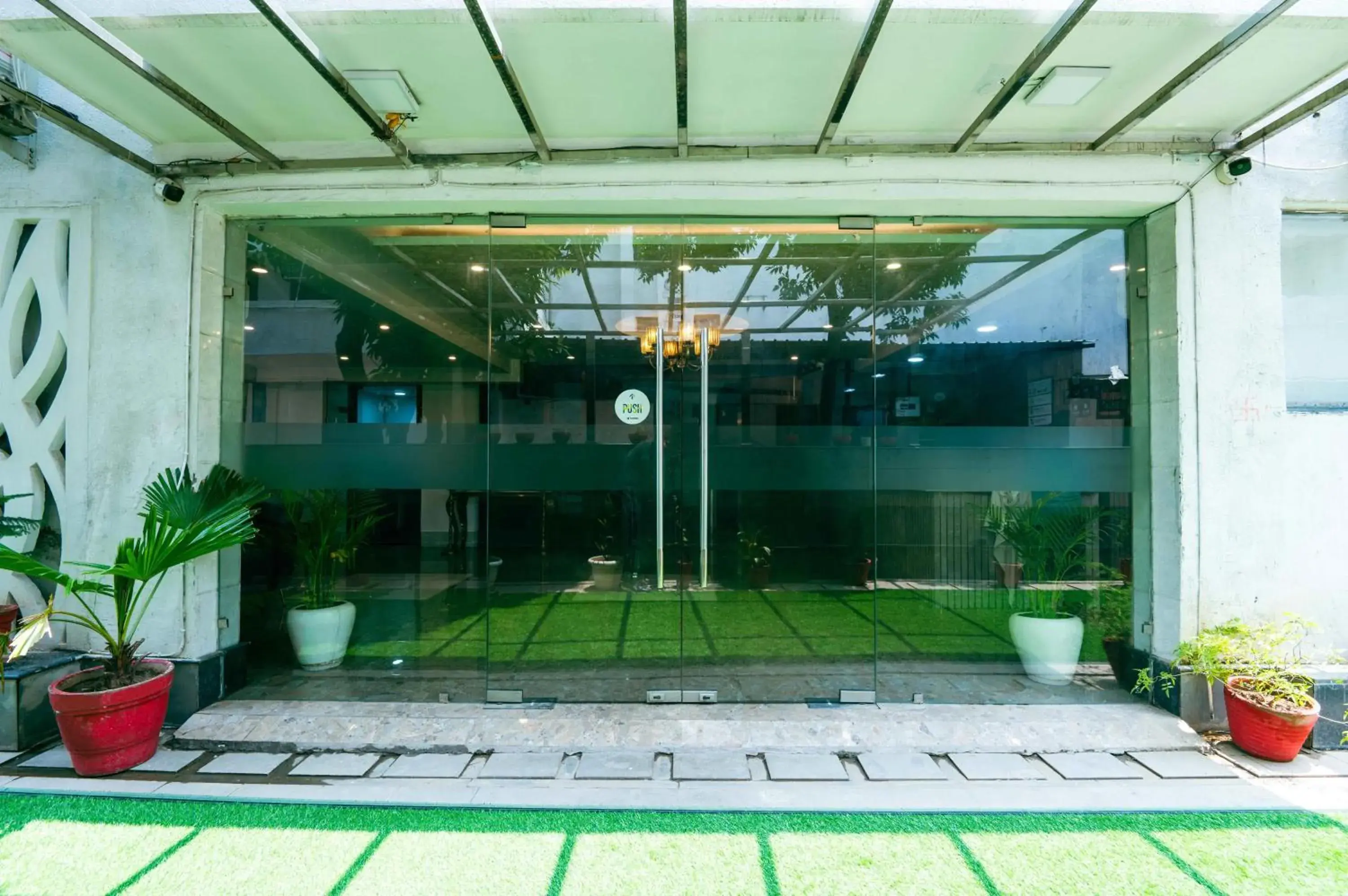 Facade/entrance in Treebo Sunny Feast Facade/entrance in Treebo Sunny Feast