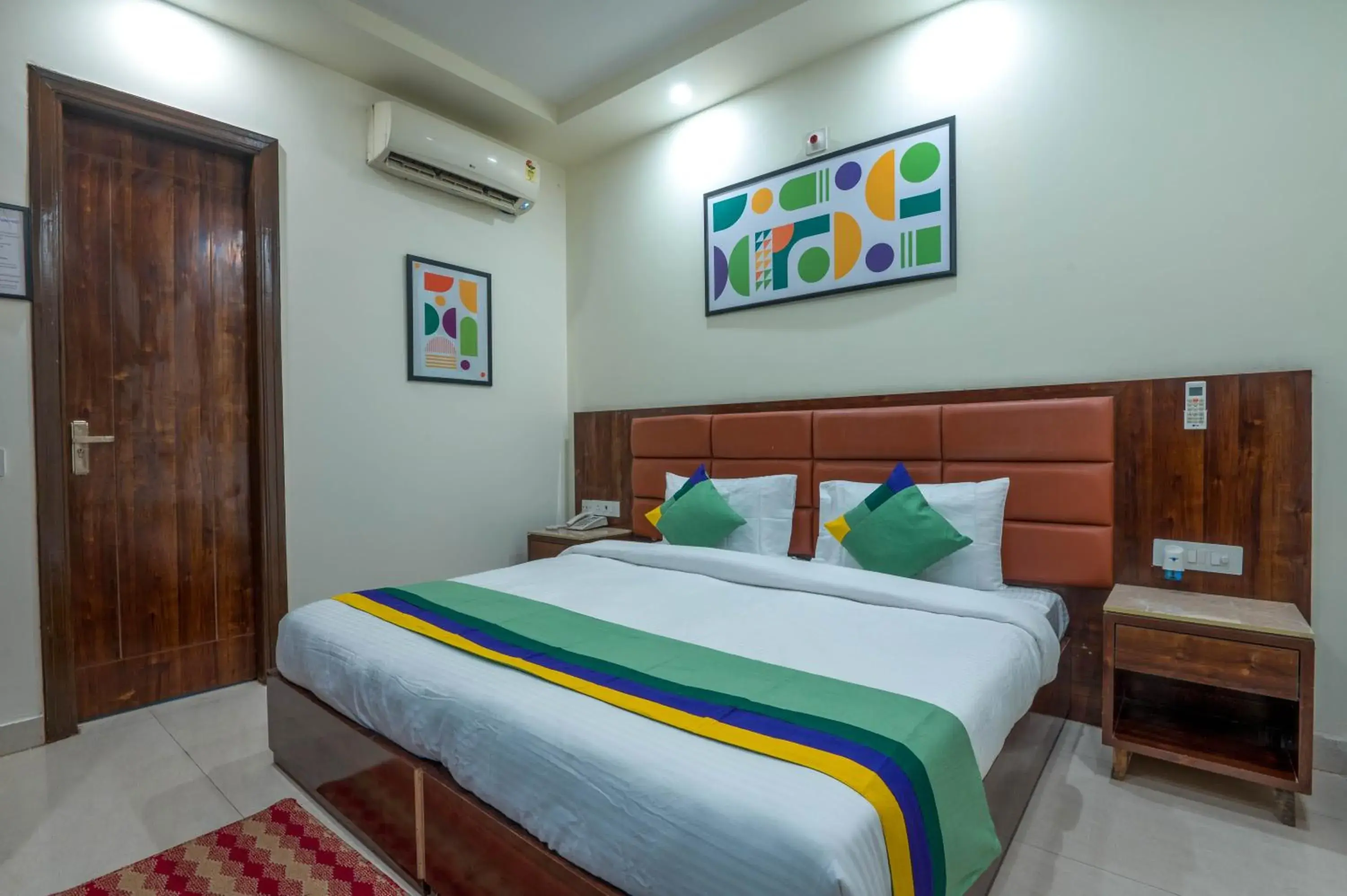 Bedroom, Bed in Treebo Sunny Feast Bedroom, Bed in Treebo Sunny Feast