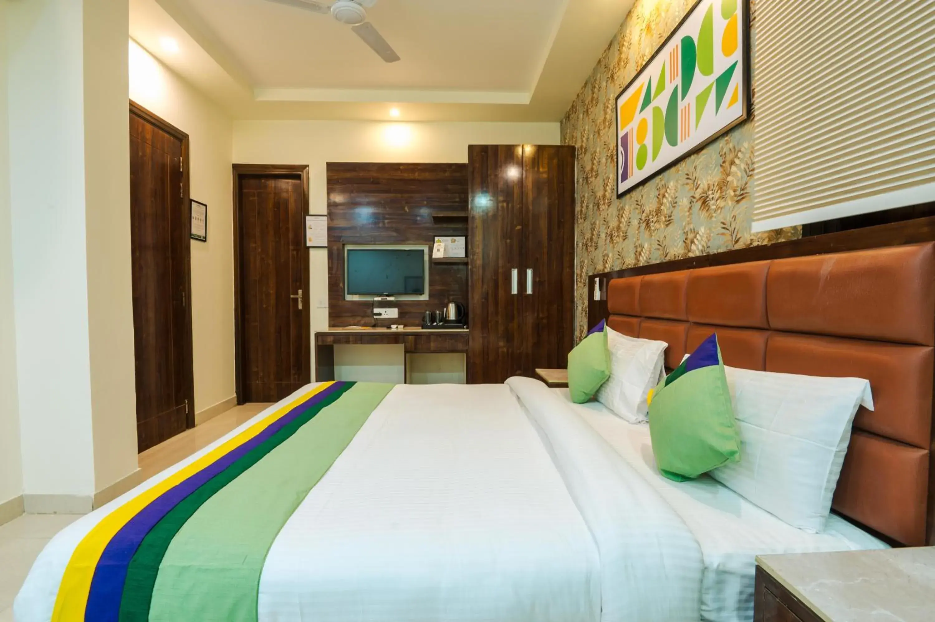 Bedroom, Bed in Treebo Sunny Feast Bedroom, Bed in Treebo Sunny Feast