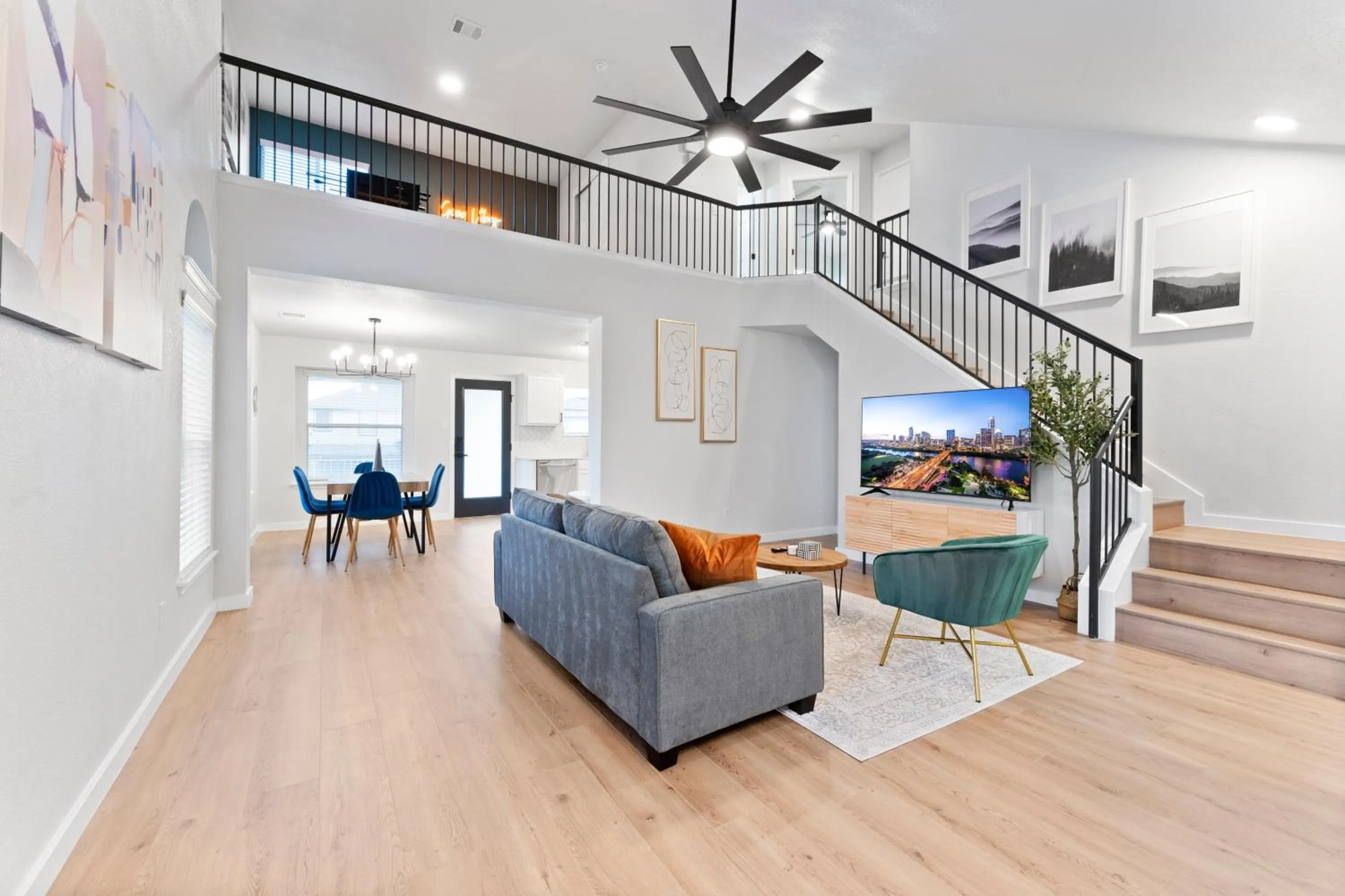 Modern & Homey 3BR Home, Remote Work Friendly, King Beds, Fast WiFi