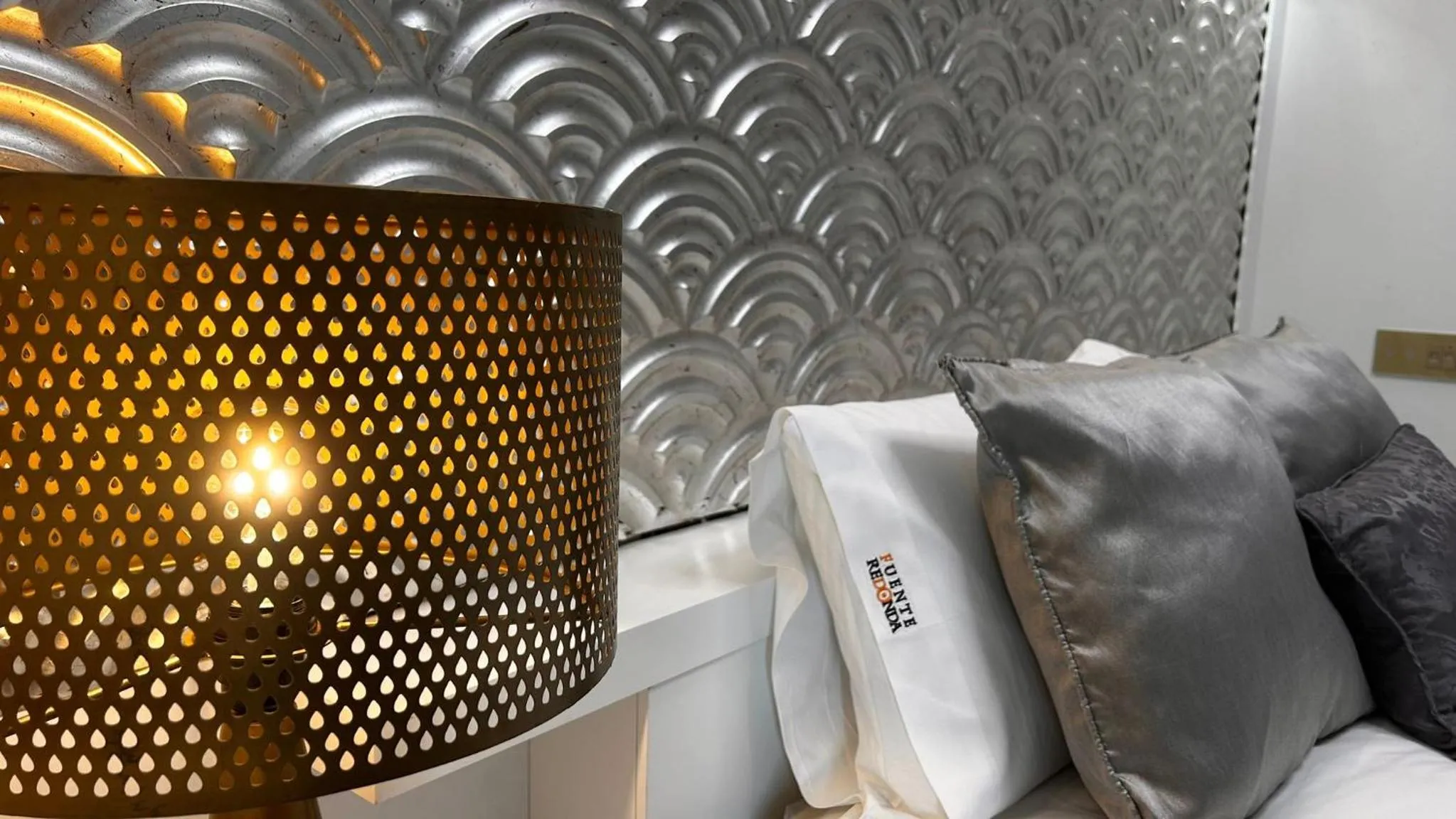 Decorative detail in HOTEL FUENTE REDONDA LUXURY