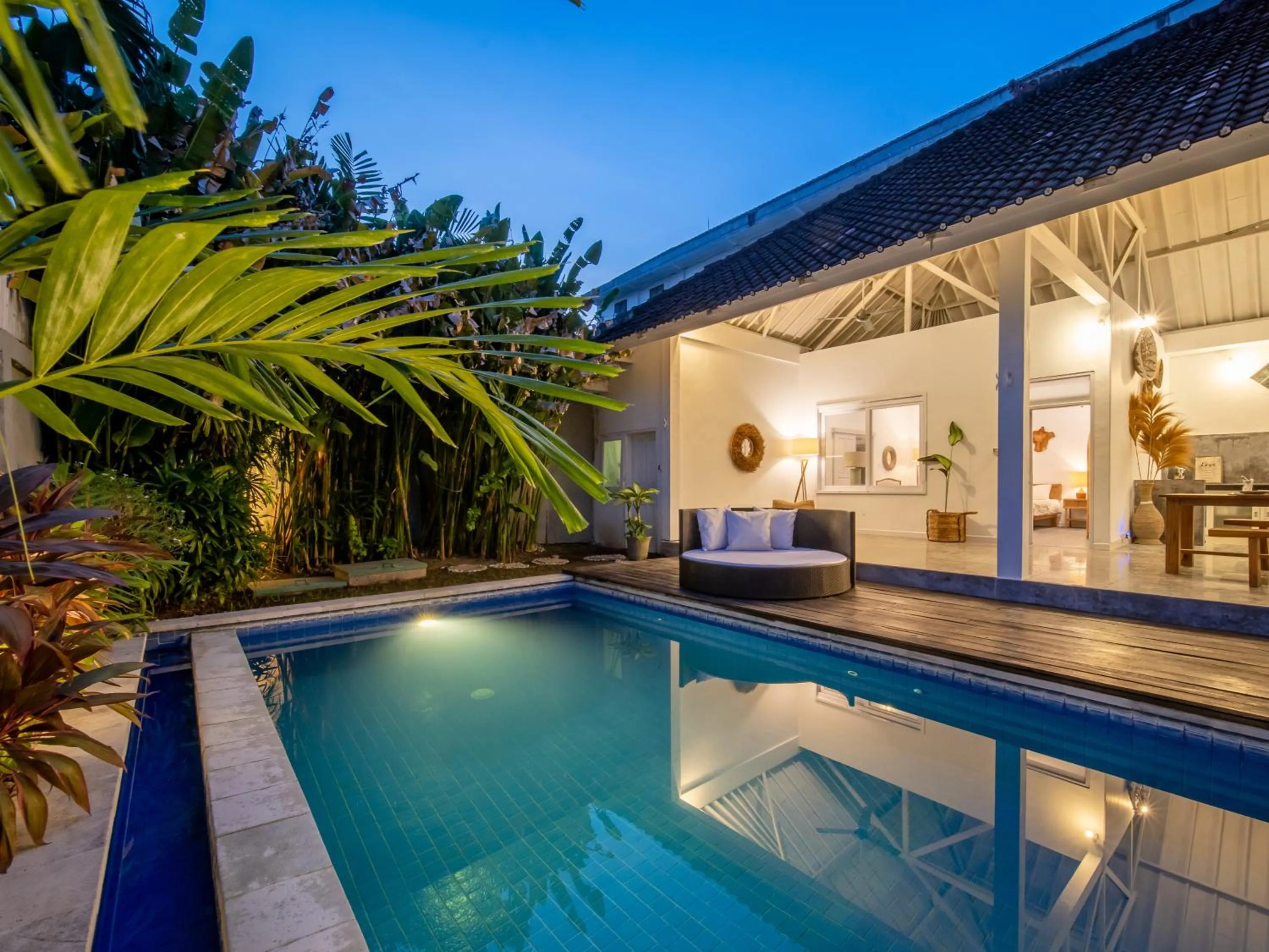 Villa Seminyak - 2bdr private big pool villa